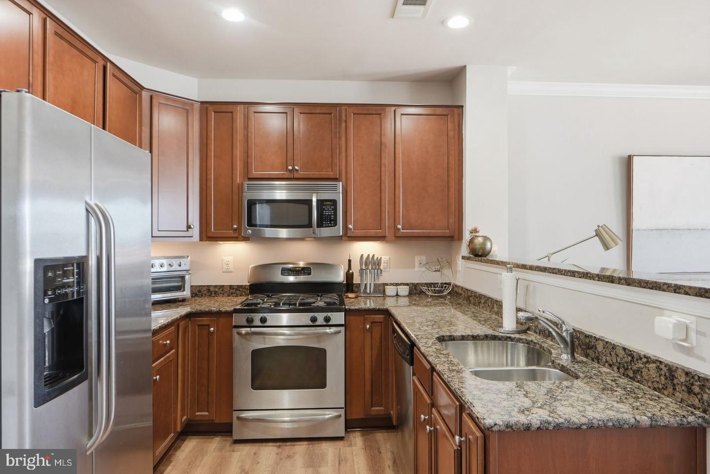 15839 JOHN DISKIN CIR, WOODBRIDGE, Virginia 22191, 3 Bedrooms Bedrooms, ,2 BathroomsBathrooms,Residential,For sale,15839 JOHN DISKIN CIR,VAPW2110752 MLS # VAPW2110752