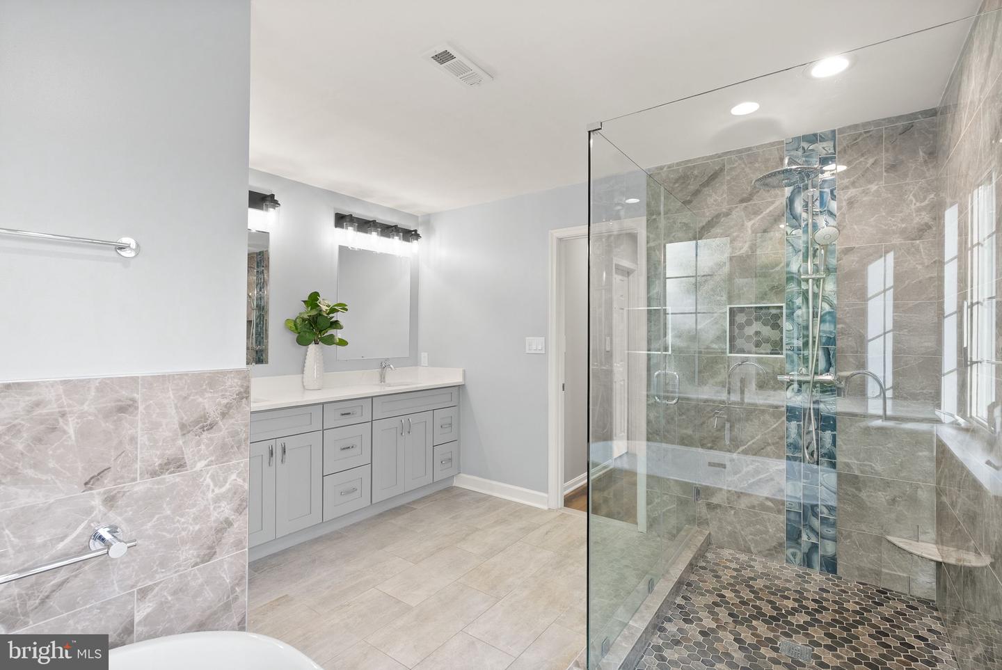 21147 BROOKSIDE LN, STERLING, Virginia 20165, 5 Bedrooms Bedrooms, ,3 BathroomsBathrooms,Residential,For sale,21147 BROOKSIDE LN,VALO2114218 MLS # VALO2114218 21147 BROOKSIDE LN, STERLING, Virginia 20165, 5 Bedrooms Bedrooms, ,3 BathroomsBathrooms,Residential,For sale,21147 BROOKSIDE LN,VALO2114218 MLS # VALO2114218