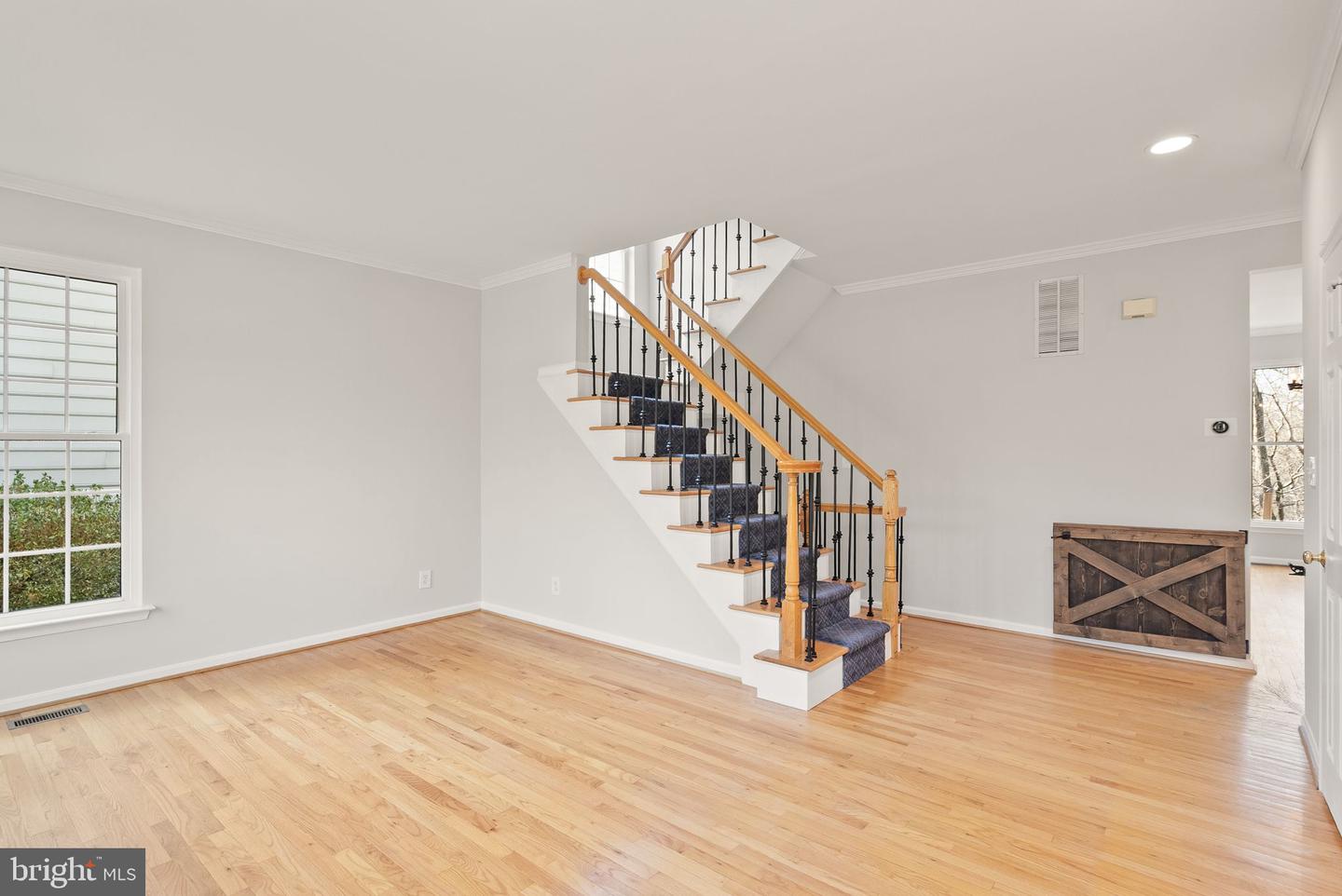 21147 BROOKSIDE LN, STERLING, Virginia 20165, 5 Bedrooms Bedrooms, ,3 BathroomsBathrooms,Residential,For sale,21147 BROOKSIDE LN,VALO2114218 MLS # VALO2114218 21147 BROOKSIDE LN, STERLING, Virginia 20165, 5 Bedrooms Bedrooms, ,3 BathroomsBathrooms,Residential,For sale,21147 BROOKSIDE LN,VALO2114218 MLS # VALO2114218