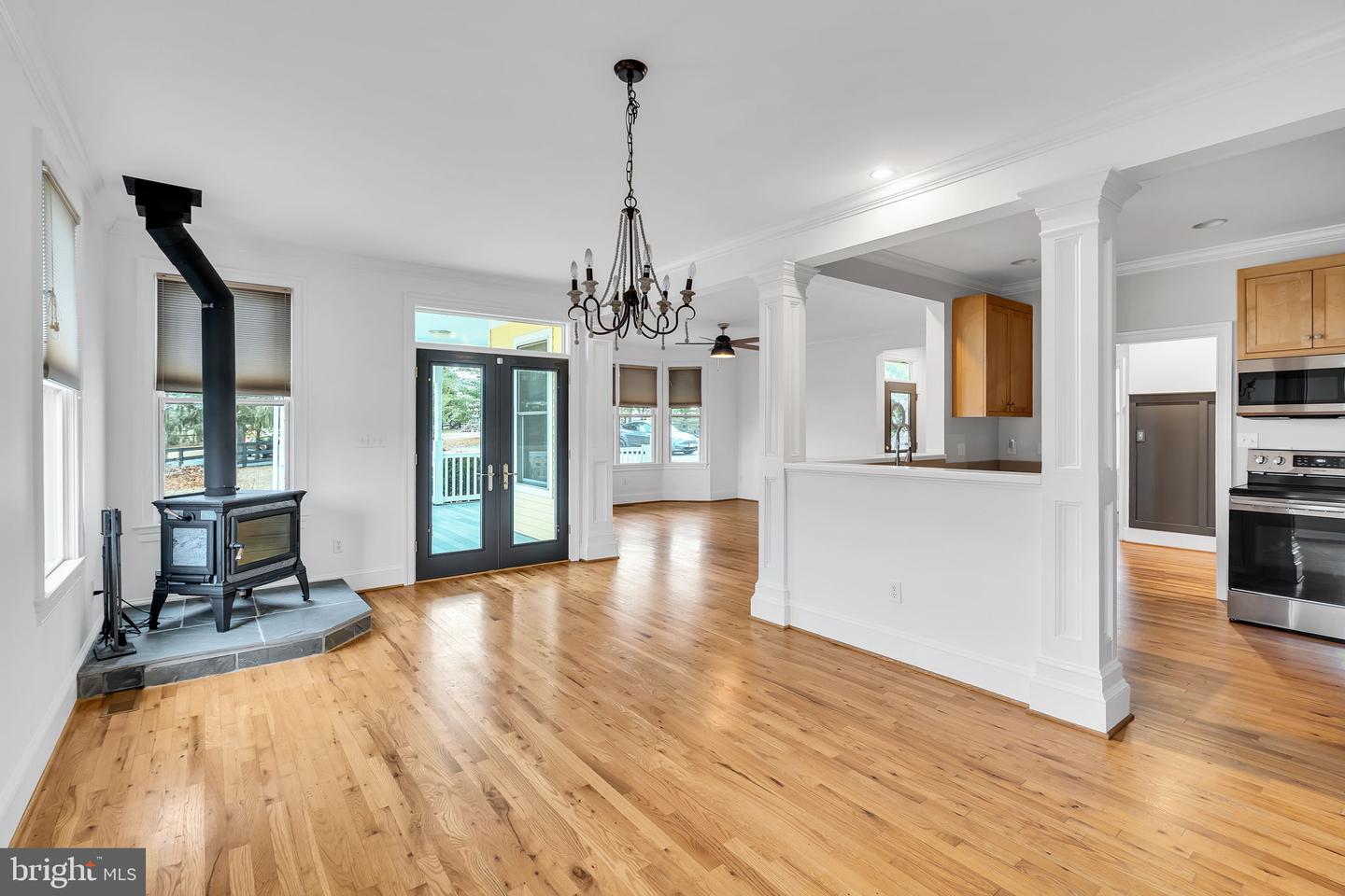 20 KATIE LN, MIDDLETOWN, Virginia 22645, 4 Bedrooms Bedrooms, 11 Rooms Rooms,3 BathroomsBathrooms,Residential,For sale,20 KATIE LN,VAWR2013166 MLS # VAWR2013166