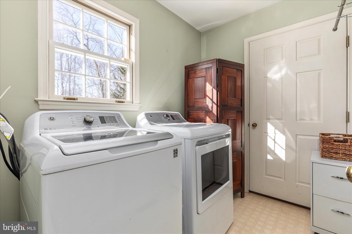 227 DUTCH APPLE DR, WINCHESTER, Virginia 22602, 3 Bedrooms Bedrooms, 6 Rooms Rooms,2 BathroomsBathrooms,Residential,For sale,227 DUTCH APPLE DR,VAFV2039088 MLS # VAFV2039088 227 DUTCH APPLE DR, WINCHESTER, Virginia 22602, 3 Bedrooms Bedrooms, 6 Rooms Rooms,2 BathroomsBathrooms,Residential,For sale,227 DUTCH APPLE DR,VAFV2039088 MLS # VAFV2039088