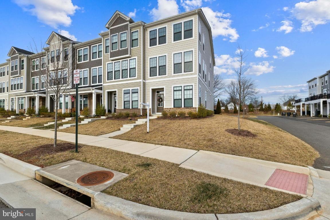 3578 STEPHENSONS HILL RD, MARSHALL, Virginia 20115, 3 Bedrooms Bedrooms, 12 Rooms Rooms,3 BathroomsBathrooms,Residential,For sale,3578 STEPHENSONS HILL RD,VAFQ2020186 MLS # VAFQ2020186