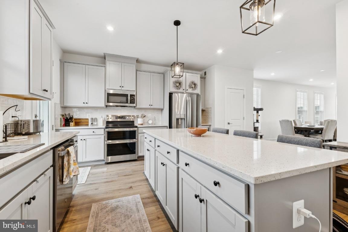 3578 STEPHENSONS HILL RD, MARSHALL, Virginia 20115, 3 Bedrooms Bedrooms, 12 Rooms Rooms,3 BathroomsBathrooms,Residential,For sale,3578 STEPHENSONS HILL RD,VAFQ2020186 MLS # VAFQ2020186