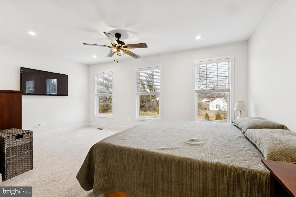 3578 STEPHENSONS HILL RD, MARSHALL, Virginia 20115, 3 Bedrooms Bedrooms, 12 Rooms Rooms,3 BathroomsBathrooms,Residential,For sale,3578 STEPHENSONS HILL RD,VAFQ2020186 MLS # VAFQ2020186