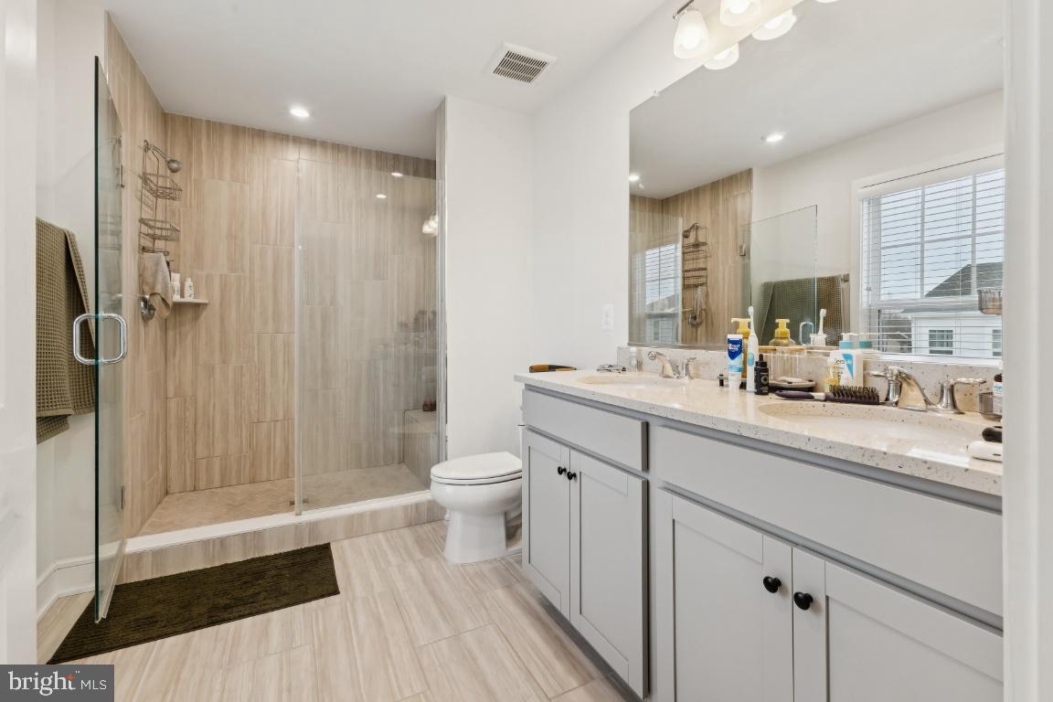 3578 STEPHENSONS HILL RD, MARSHALL, Virginia 20115, 3 Bedrooms Bedrooms, 12 Rooms Rooms,3 BathroomsBathrooms,Residential,For sale,3578 STEPHENSONS HILL RD,VAFQ2020186 MLS # VAFQ2020186