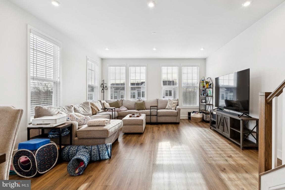 3578 STEPHENSONS HILL RD, MARSHALL, Virginia 20115, 3 Bedrooms Bedrooms, 12 Rooms Rooms,3 BathroomsBathrooms,Residential,For sale,3578 STEPHENSONS HILL RD,VAFQ2020186 MLS # VAFQ2020186