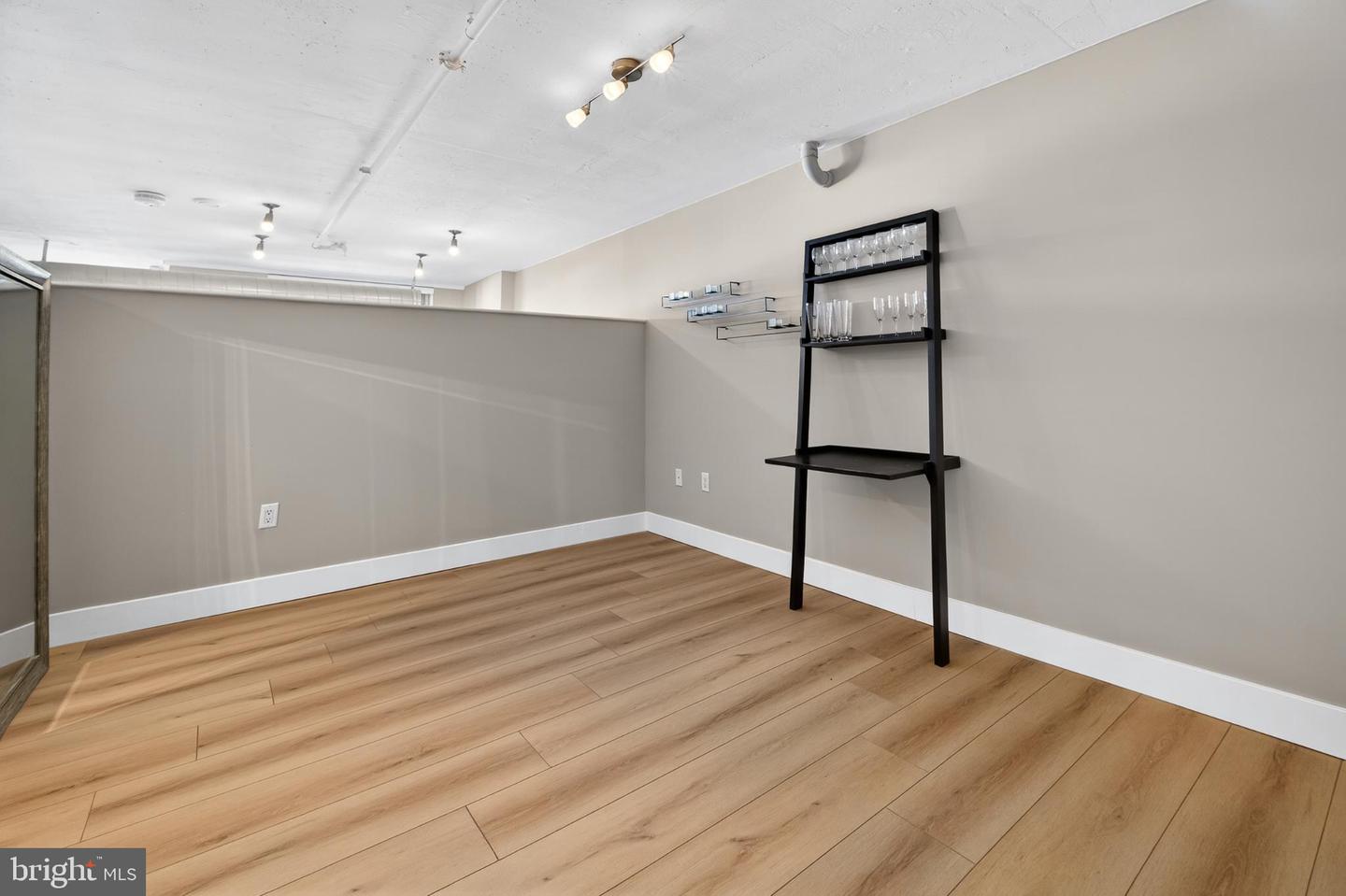 811 4TH ST NW #1215, WASHINGTON, District Of Columbia 20001, 1 Bedroom Bedrooms, 2 Rooms Rooms,1 BathroomBathrooms,Residential,For sale,811 4TH ST NW #1215,DCDC2242224 MLS # DCDC2242224 811 4TH ST NW #1215, WASHINGTON, District Of Columbia 20001, 1 Bedroom Bedrooms, 2 Rooms Rooms,1 BathroomBathrooms,Residential,For sale,811 4TH ST NW #1215,DCDC2242224 MLS # DCDC2242224