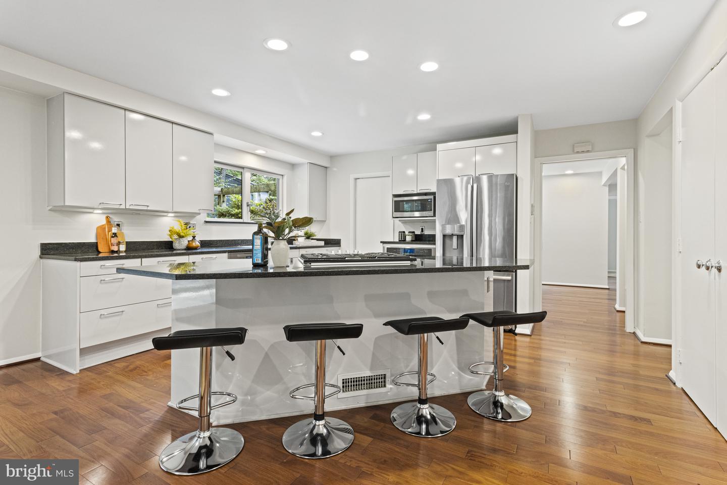 7107 ROXANN RD, ALEXANDRIA, Virginia 22315, 4 Bedrooms Bedrooms, ,4 BathroomsBathrooms,Residential,For sale,7107 ROXANN RD,VAFX2286678 MLS # VAFX2286678