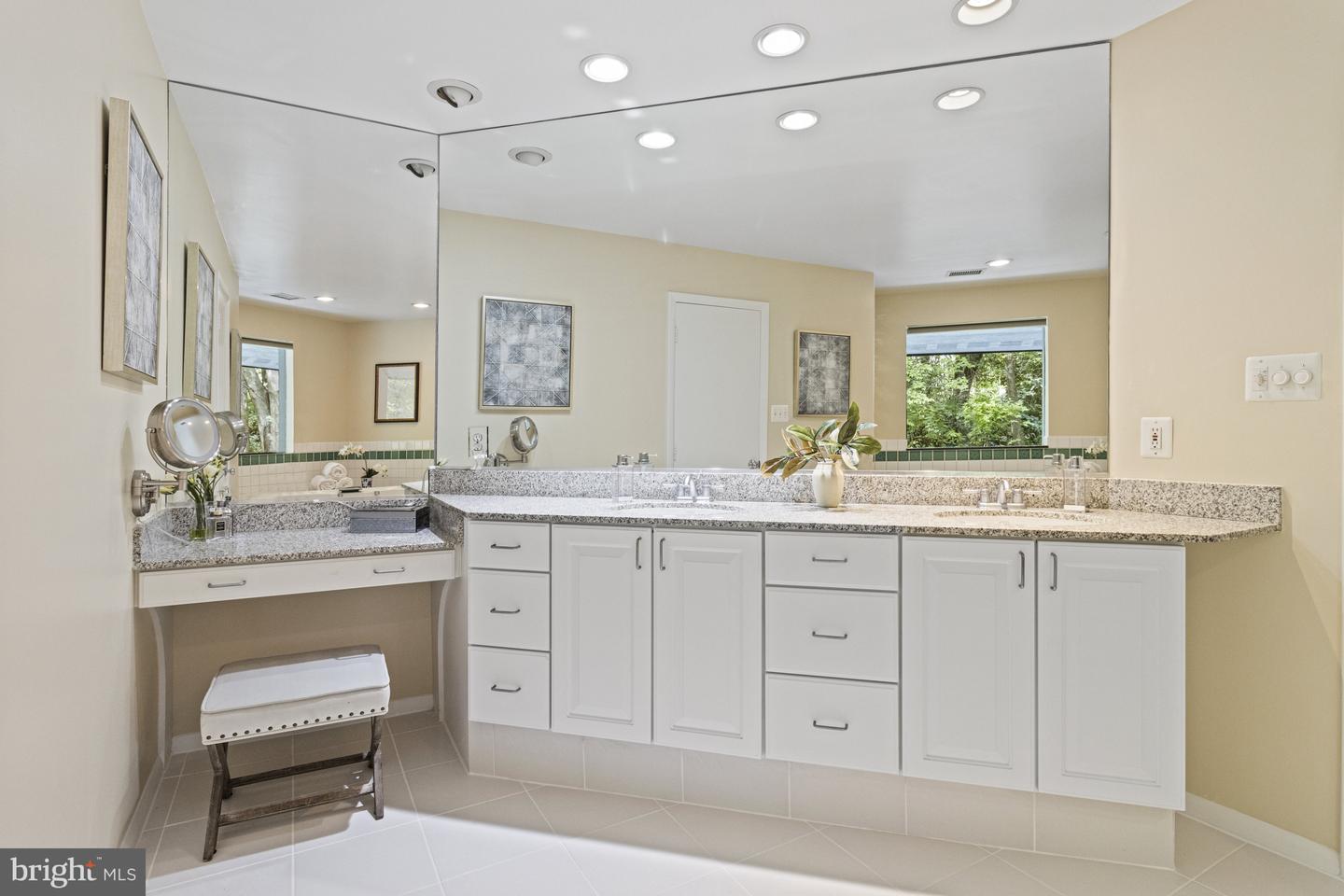 7107 ROXANN RD, ALEXANDRIA, Virginia 22315, 4 Bedrooms Bedrooms, ,4 BathroomsBathrooms,Residential,For sale,7107 ROXANN RD,VAFX2286678 MLS # VAFX2286678