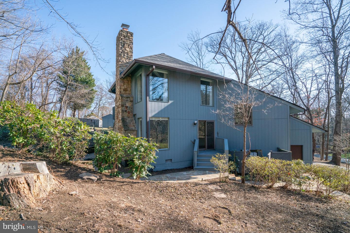 7107 ROXANN RD, ALEXANDRIA, Virginia 22315, 4 Bedrooms Bedrooms, ,4 BathroomsBathrooms,Residential,For sale,7107 ROXANN RD,VAFX2286678 MLS # VAFX2286678