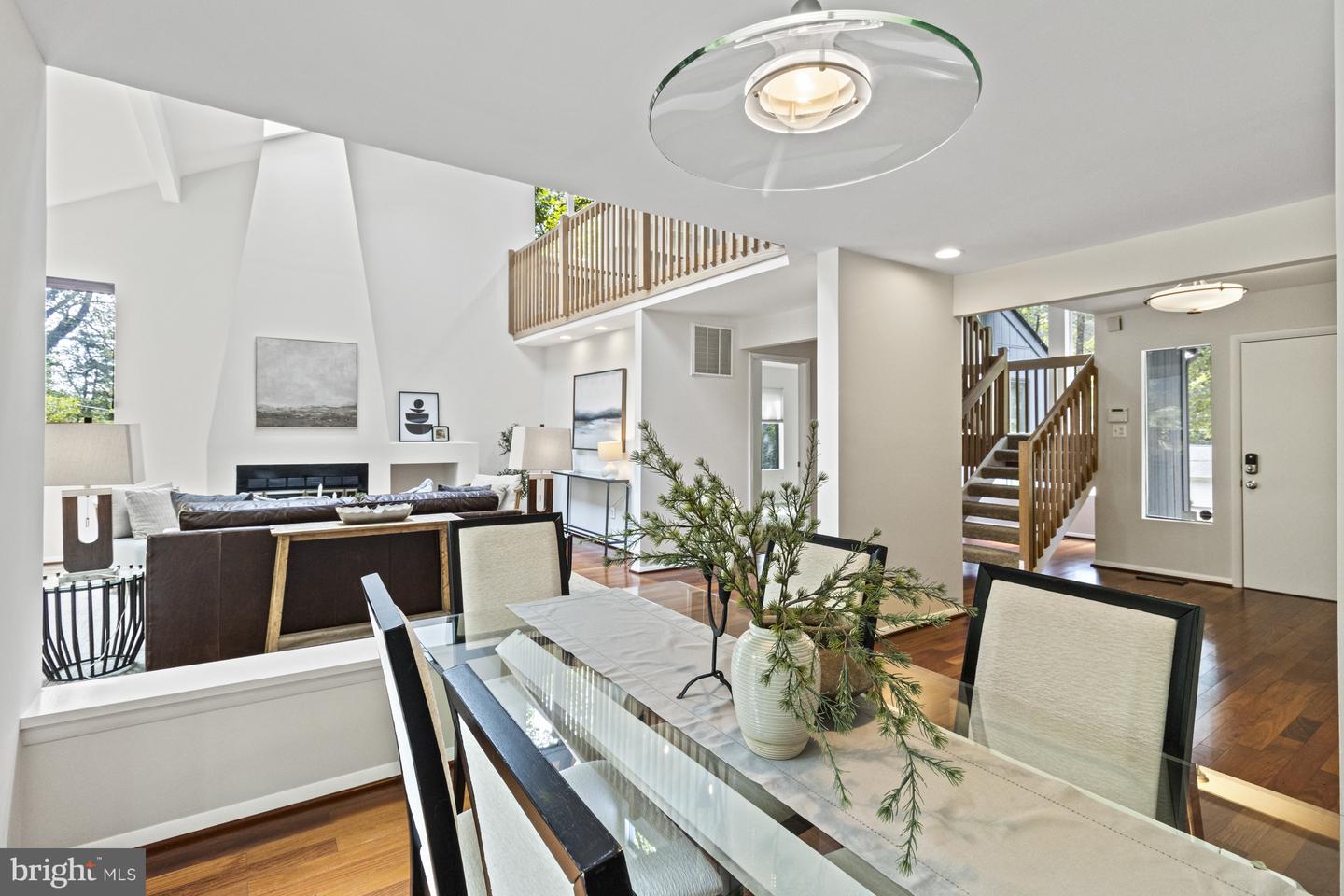 7107 ROXANN RD, ALEXANDRIA, Virginia 22315, 4 Bedrooms Bedrooms, ,4 BathroomsBathrooms,Residential,For sale,7107 ROXANN RD,VAFX2286678 MLS # VAFX2286678