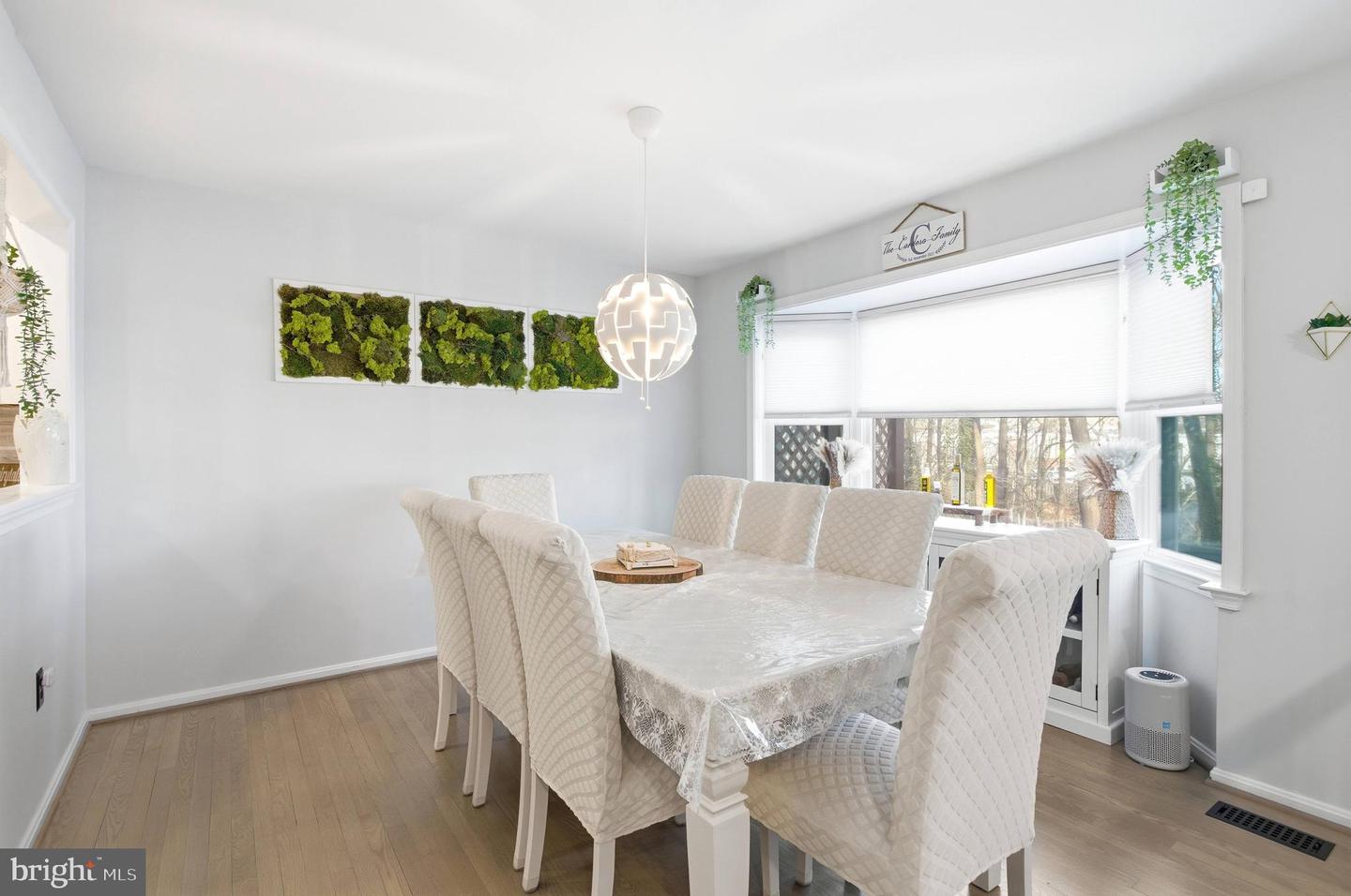 9622 RIDGE AVE, FAIRFAX, Virginia 22030, 4 Bedrooms Bedrooms, ,3 BathroomsBathrooms,Residential,For sale,9622 RIDGE AVE,VAFC2007684 MLS # VAFC2007684