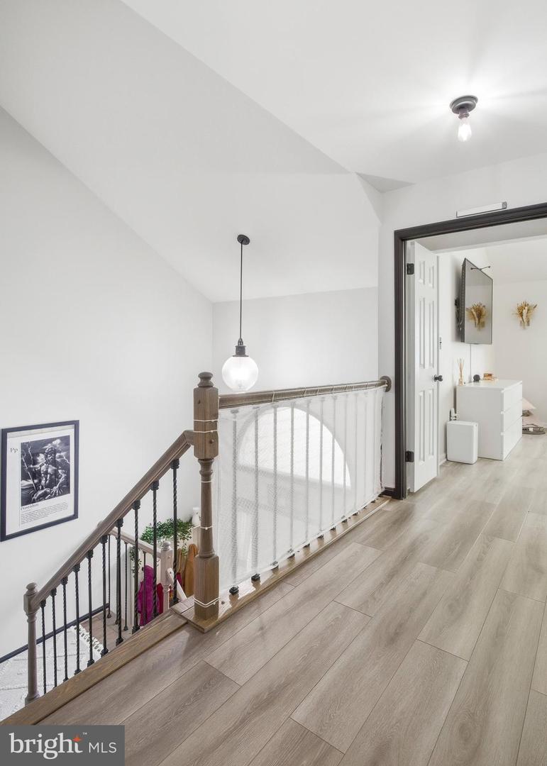 9622 RIDGE AVE, FAIRFAX, Virginia 22030, 4 Bedrooms Bedrooms, ,3 BathroomsBathrooms,Residential,For sale,9622 RIDGE AVE,VAFC2007684 MLS # VAFC2007684