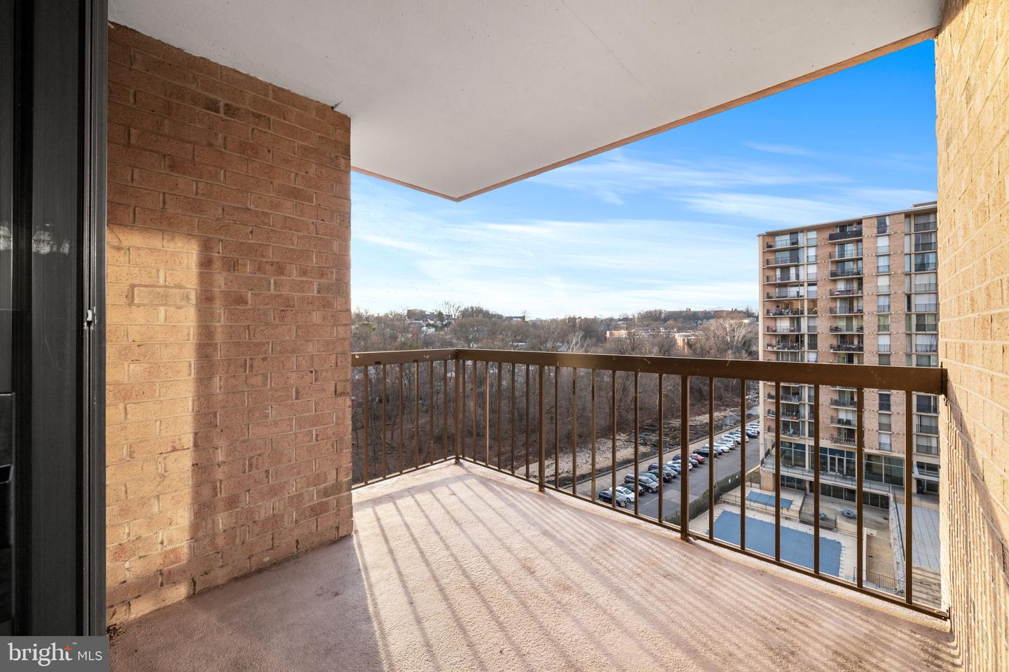 4500 S FOUR MILE RUN DR #710, ARLINGTON, Virginia 22204, 1 Bedroom Bedrooms, ,1 BathroomBathrooms,Residential,For sale,4500 S FOUR MILE RUN DR #710,VAAR2067938 MLS # VAAR2067938 4500 S FOUR MILE RUN DR #710, ARLINGTON, Virginia 22204, 1 Bedroom Bedrooms, ,1 BathroomBathrooms,Residential,For sale,4500 S FOUR MILE RUN DR #710,VAAR2067938 MLS # VAAR2067938