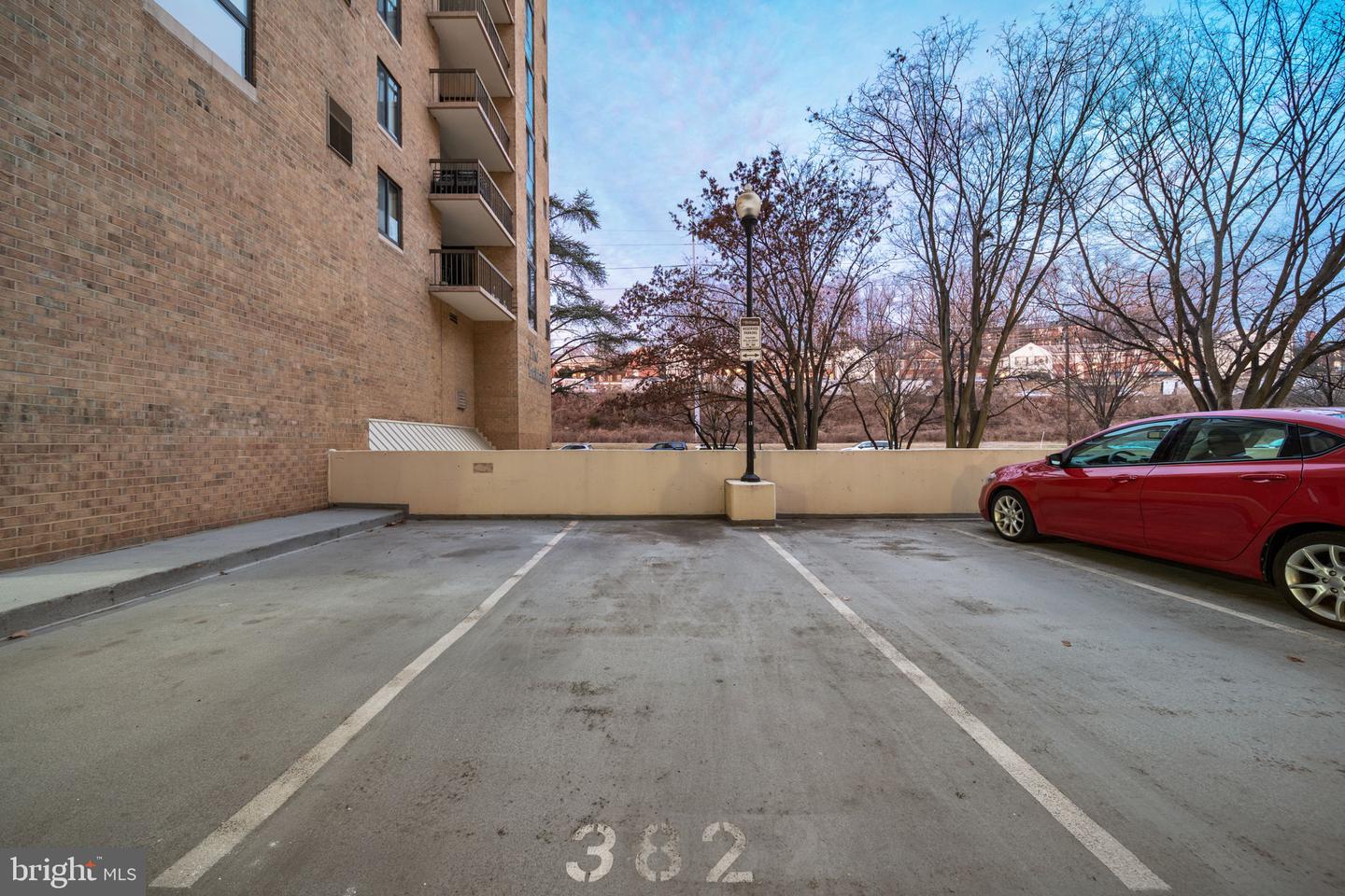 4500 S FOUR MILE RUN DR #710, ARLINGTON, Virginia 22204, 1 Bedroom Bedrooms, ,1 BathroomBathrooms,Residential,For sale,4500 S FOUR MILE RUN DR #710,VAAR2067938 MLS # VAAR2067938 4500 S FOUR MILE RUN DR #710, ARLINGTON, Virginia 22204, 1 Bedroom Bedrooms, ,1 BathroomBathrooms,Residential,For sale,4500 S FOUR MILE RUN DR #710,VAAR2067938 MLS # VAAR2067938