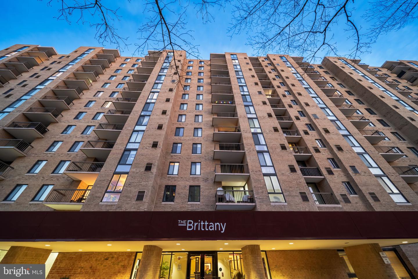 4500 S FOUR MILE RUN DR #710, ARLINGTON, Virginia 22204, 1 Bedroom Bedrooms, ,1 BathroomBathrooms,Residential,For sale,4500 S FOUR MILE RUN DR #710,VAAR2067938 MLS # VAAR2067938 4500 S FOUR MILE RUN DR #710, ARLINGTON, Virginia 22204, 1 Bedroom Bedrooms, ,1 BathroomBathrooms,Residential,For sale,4500 S FOUR MILE RUN DR #710,VAAR2067938 MLS # VAAR2067938