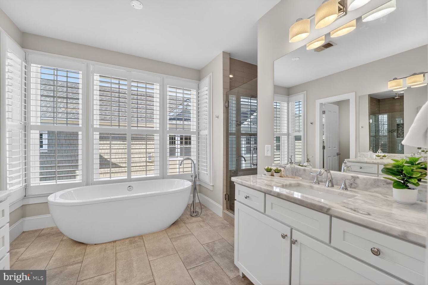 8113 WELLINGTON RD, ALEXANDRIA, Virginia 22308, 5 Bedrooms Bedrooms, ,4 BathroomsBathrooms,Residential,For sale,8113 WELLINGTON RD,VAFX2286738 MLS # VAFX2286738