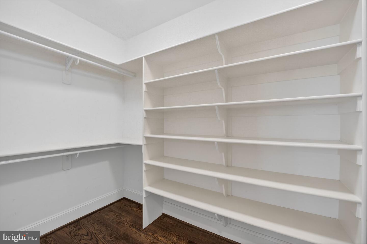 8113 WELLINGTON RD, ALEXANDRIA, Virginia 22308, 5 Bedrooms Bedrooms, ,4 BathroomsBathrooms,Residential,For sale,8113 WELLINGTON RD,VAFX2286738 MLS # VAFX2286738