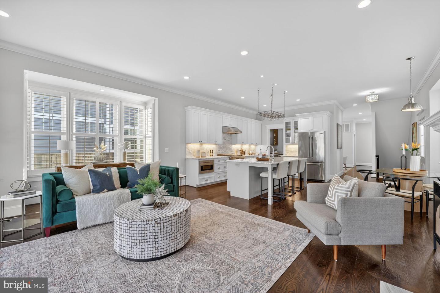 8113 WELLINGTON RD, ALEXANDRIA, Virginia 22308, 5 Bedrooms Bedrooms, ,4 BathroomsBathrooms,Residential,For sale,8113 WELLINGTON RD,VAFX2286738 MLS # VAFX2286738