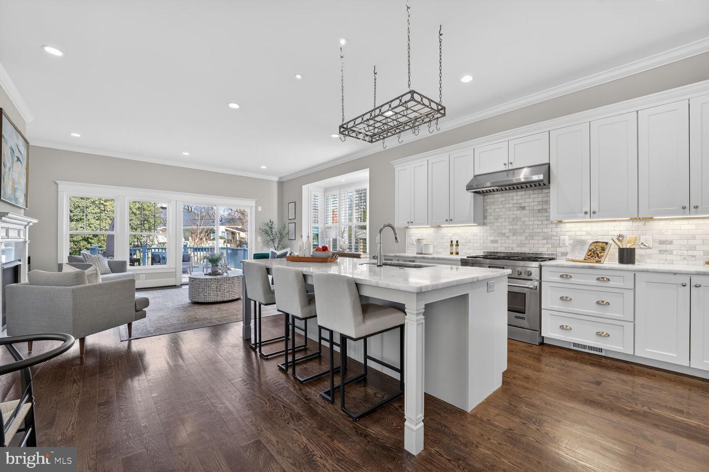 8113 WELLINGTON RD, ALEXANDRIA, Virginia 22308, 5 Bedrooms Bedrooms, ,4 BathroomsBathrooms,Residential,For sale,8113 WELLINGTON RD,VAFX2286738 MLS # VAFX2286738