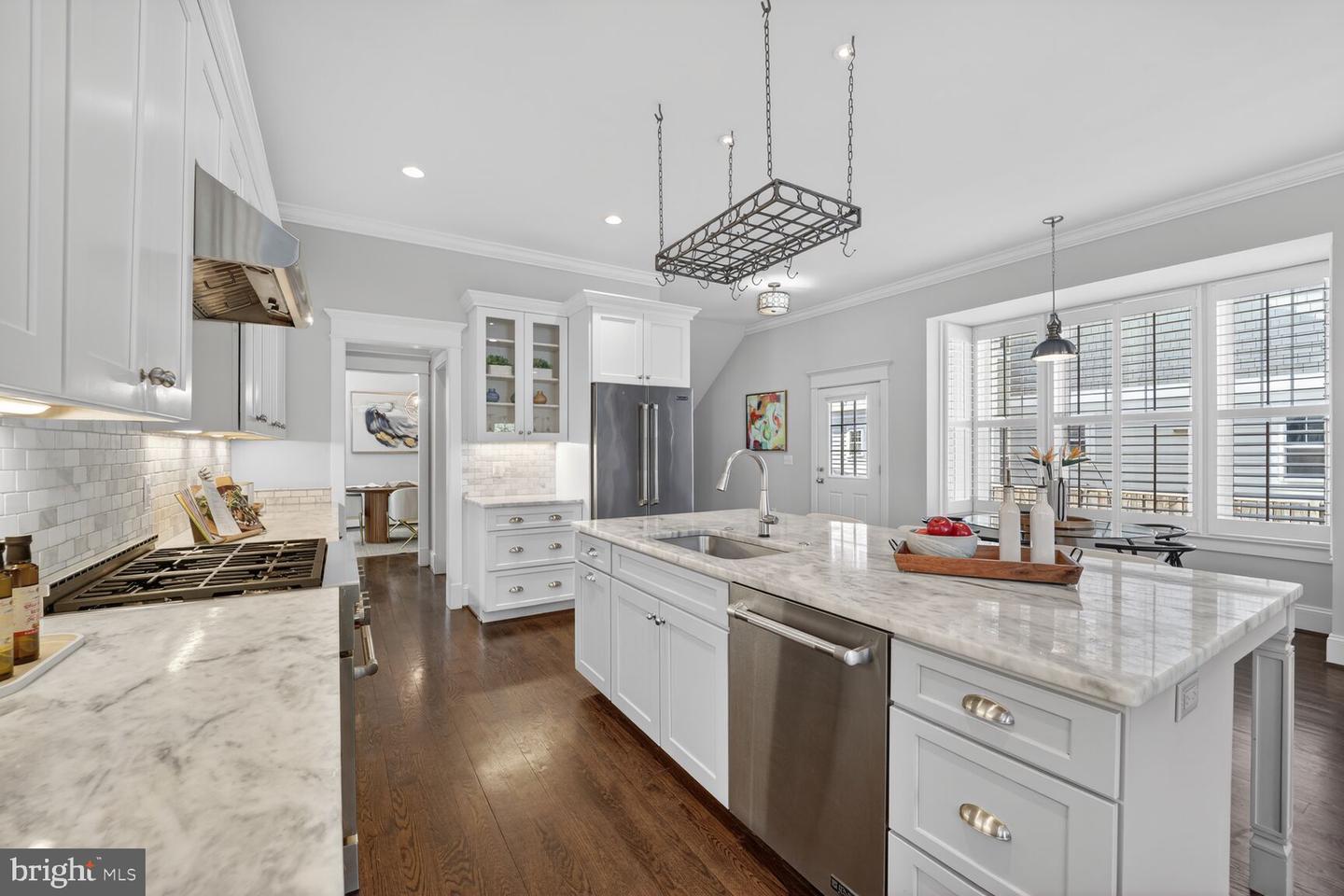 8113 WELLINGTON RD, ALEXANDRIA, Virginia 22308, 5 Bedrooms Bedrooms, ,4 BathroomsBathrooms,Residential,For sale,8113 WELLINGTON RD,VAFX2286738 MLS # VAFX2286738