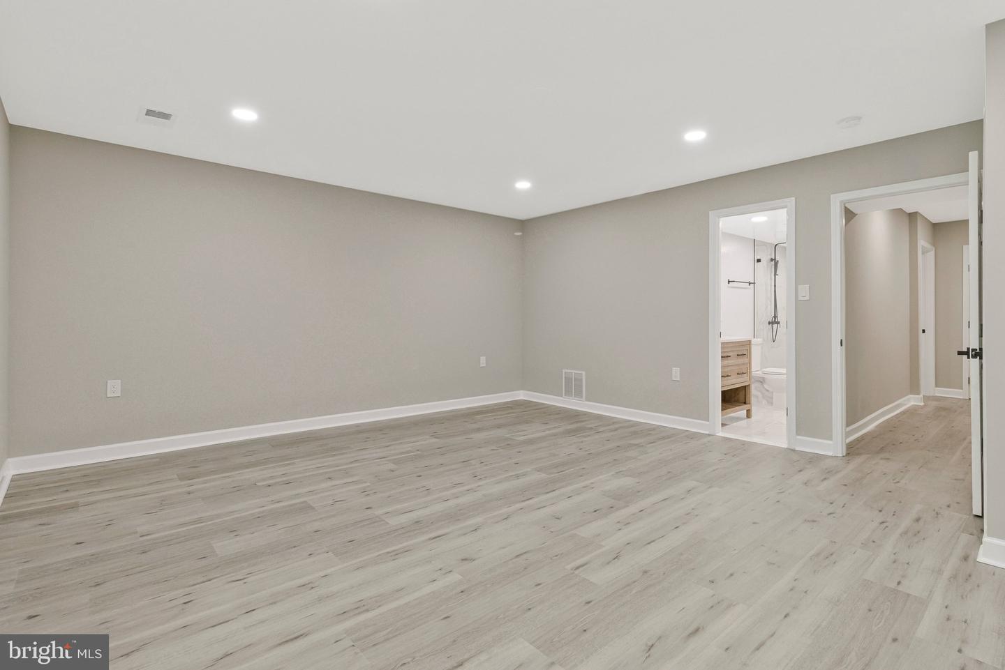 7269 EVANSTON RD, SPRINGFIELD, Virginia 22150, 4 Bedrooms Bedrooms, 13 Rooms Rooms,3 BathroomsBathrooms,Residential,For sale,7269 EVANSTON RD,VAFX2286818 MLS # VAFX2286818 7269 EVANSTON RD, SPRINGFIELD, Virginia 22150, 4 Bedrooms Bedrooms, 13 Rooms Rooms,3 BathroomsBathrooms,Residential,For sale,7269 EVANSTON RD,VAFX2286818 MLS # VAFX2286818