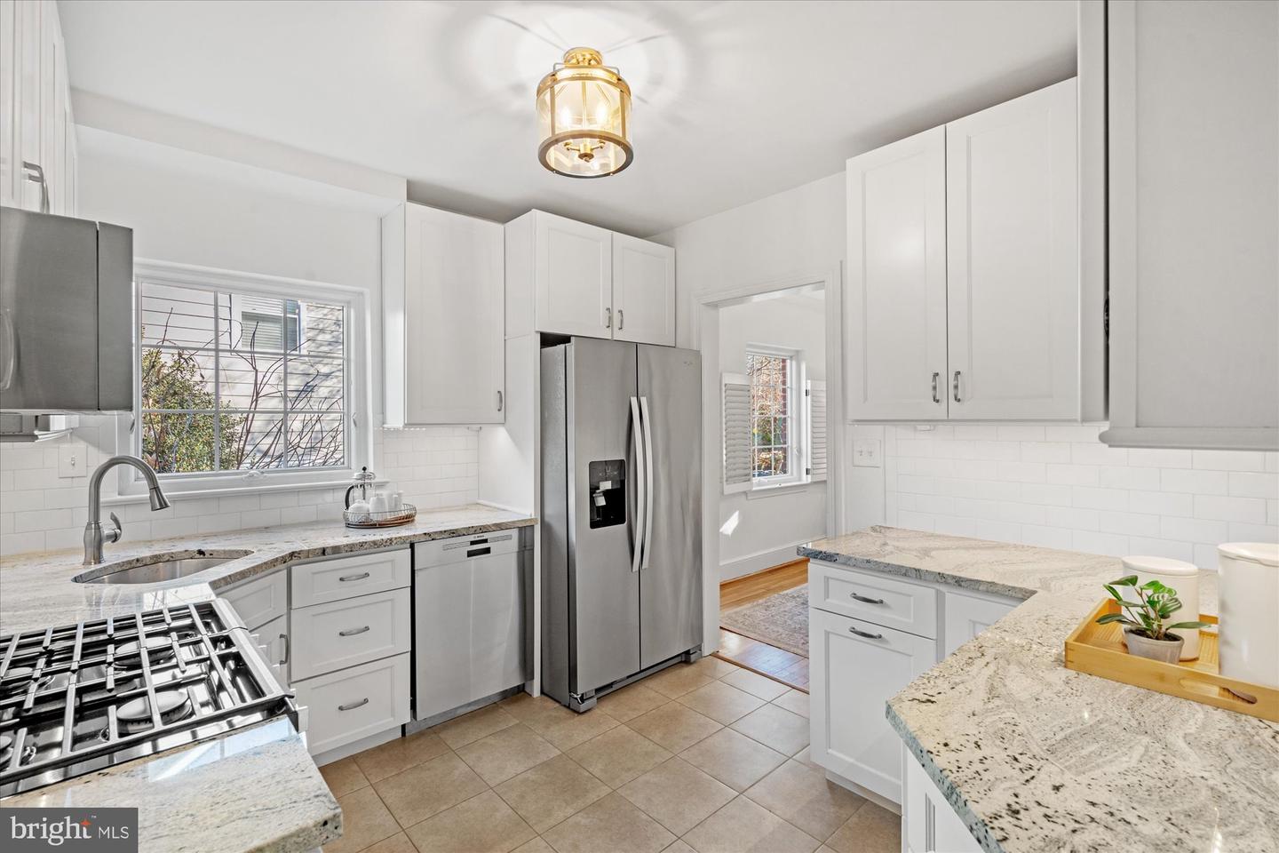 399 TENNESSEE AVE, ALEXANDRIA, Virginia 22305, 3 Bedrooms Bedrooms, ,2 BathroomsBathrooms,Residential,For sale,399 TENNESSEE AVE,VAAX2053380 MLS # VAAX2053380
