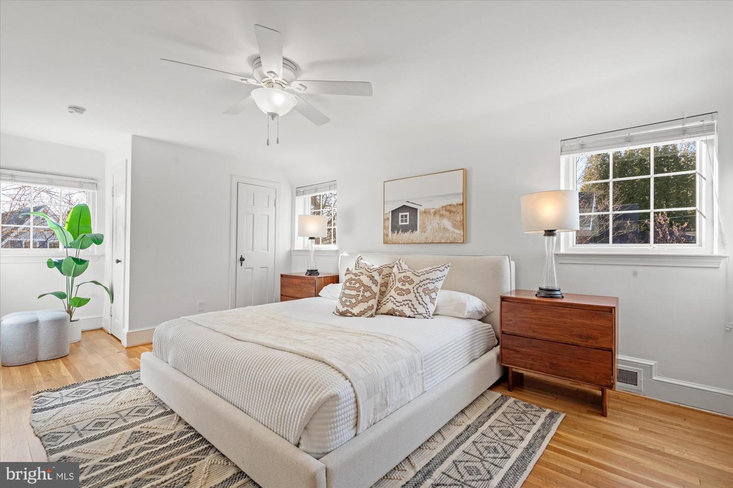 399 TENNESSEE AVE, ALEXANDRIA, Virginia 22305, 3 Bedrooms Bedrooms, ,2 BathroomsBathrooms,Residential,For sale,399 TENNESSEE AVE,VAAX2053380 MLS # VAAX2053380