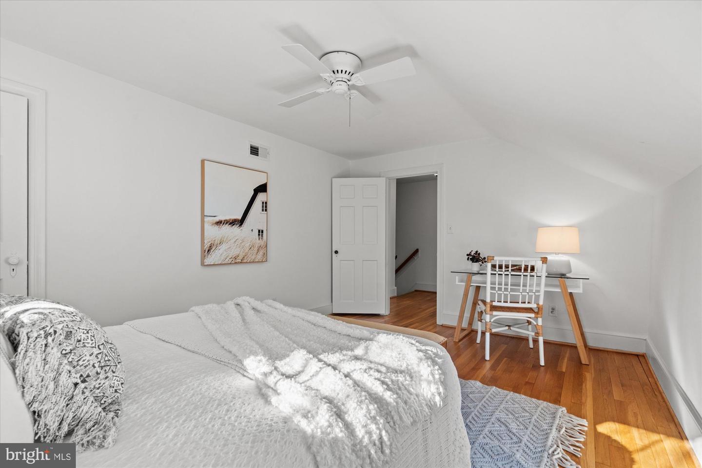 399 TENNESSEE AVE, ALEXANDRIA, Virginia 22305, 3 Bedrooms Bedrooms, ,2 BathroomsBathrooms,Residential,For sale,399 TENNESSEE AVE,VAAX2053380 MLS # VAAX2053380
