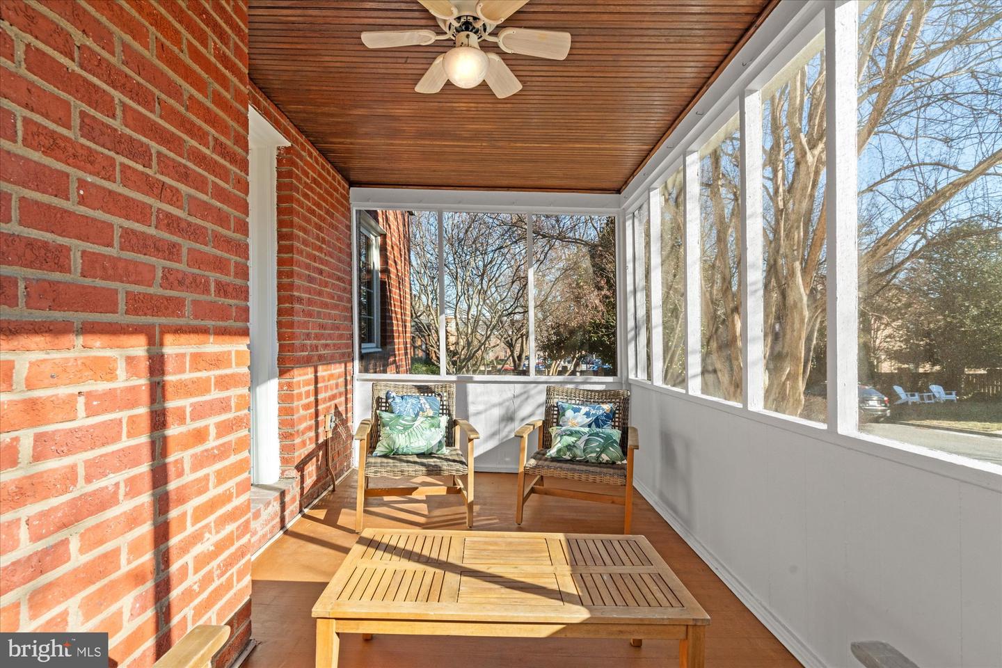 399 TENNESSEE AVE, ALEXANDRIA, Virginia 22305, 3 Bedrooms Bedrooms, ,2 BathroomsBathrooms,Residential,For sale,399 TENNESSEE AVE,VAAX2053380 MLS # VAAX2053380