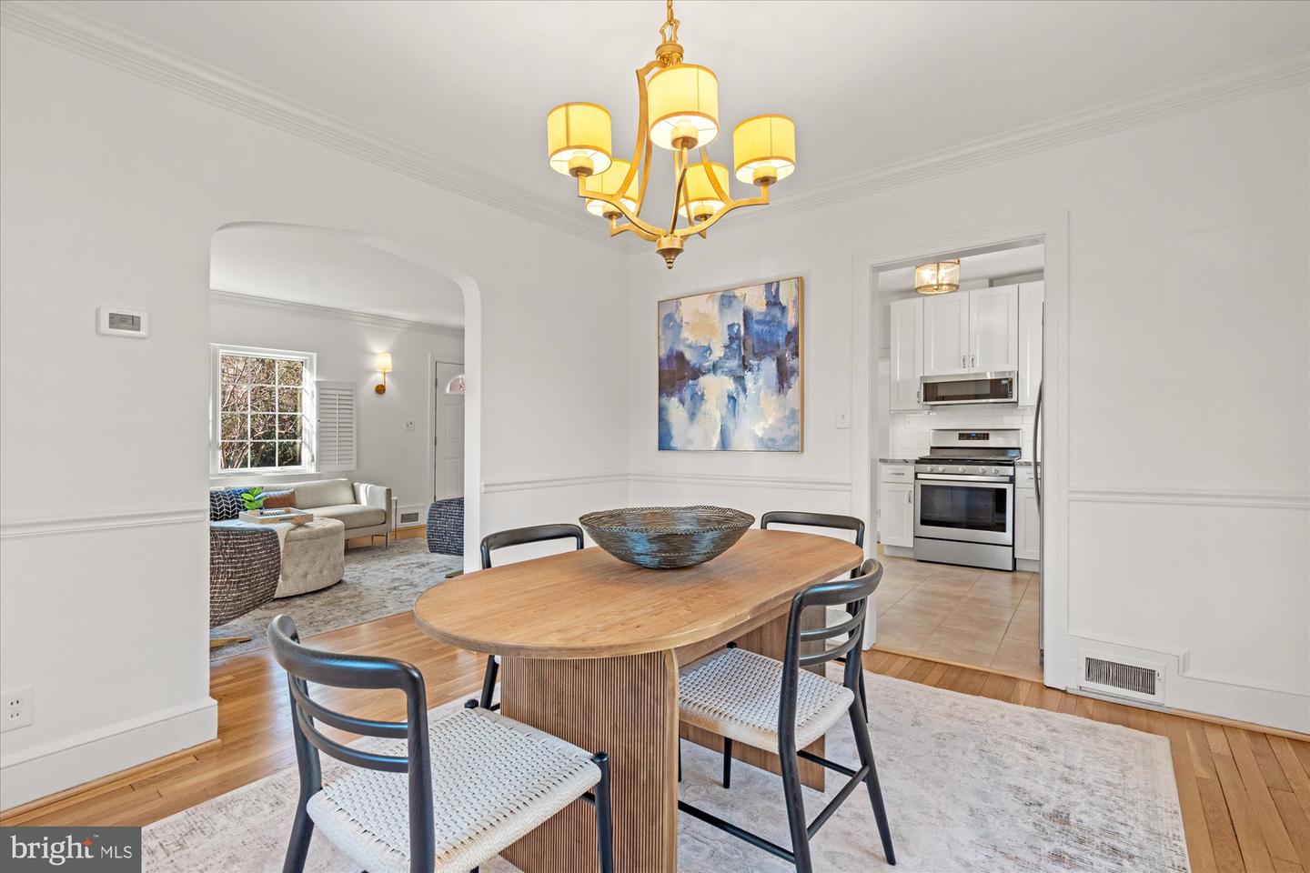 399 TENNESSEE AVE, ALEXANDRIA, Virginia 22305, 3 Bedrooms Bedrooms, ,2 BathroomsBathrooms,Residential,For sale,399 TENNESSEE AVE,VAAX2053380 MLS # VAAX2053380