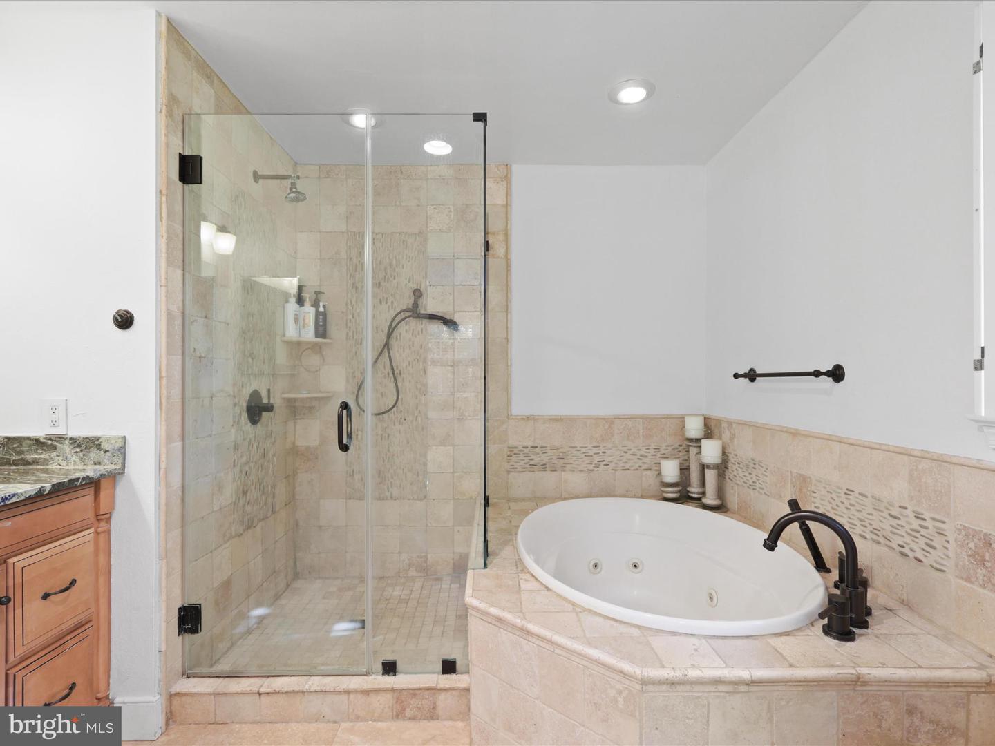 11607 HELMONT DR, OAKTON, Virginia 22124, 4 Bedrooms Bedrooms, ,2 BathroomsBathrooms,Residential,For sale,11607 HELMONT DR,VAFX2286834 MLS # VAFX2286834