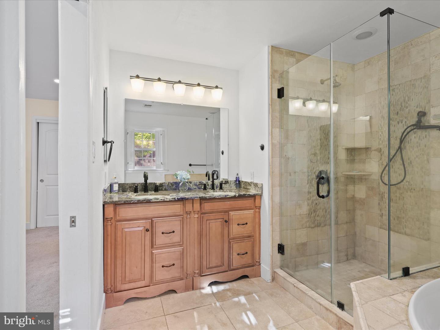 11607 HELMONT DR, OAKTON, Virginia 22124, 4 Bedrooms Bedrooms, ,2 BathroomsBathrooms,Residential,For sale,11607 HELMONT DR,VAFX2286834 MLS # VAFX2286834