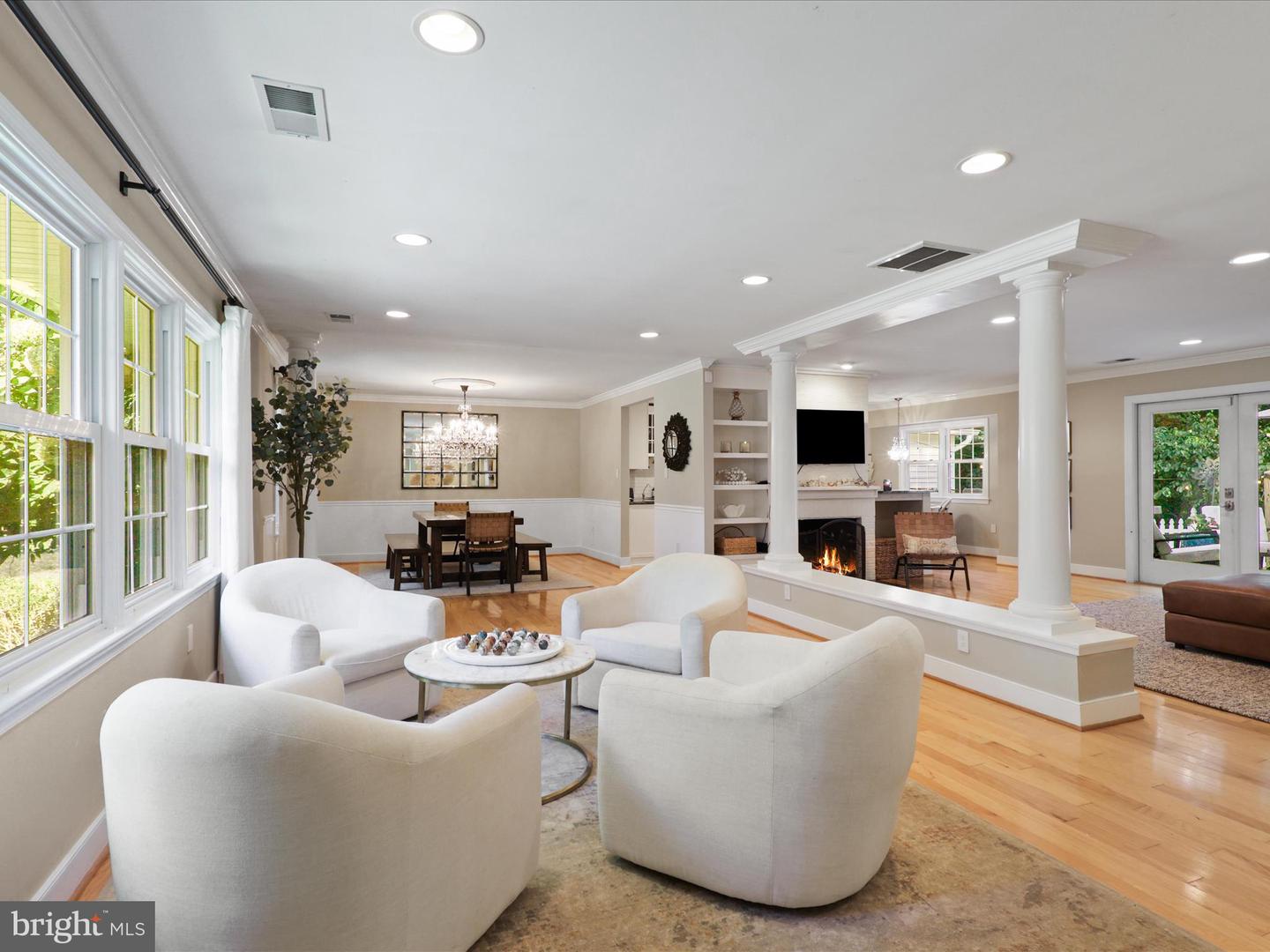 11607 HELMONT DR, OAKTON, Virginia 22124, 4 Bedrooms Bedrooms, ,2 BathroomsBathrooms,Residential,For sale,11607 HELMONT DR,VAFX2286834 MLS # VAFX2286834