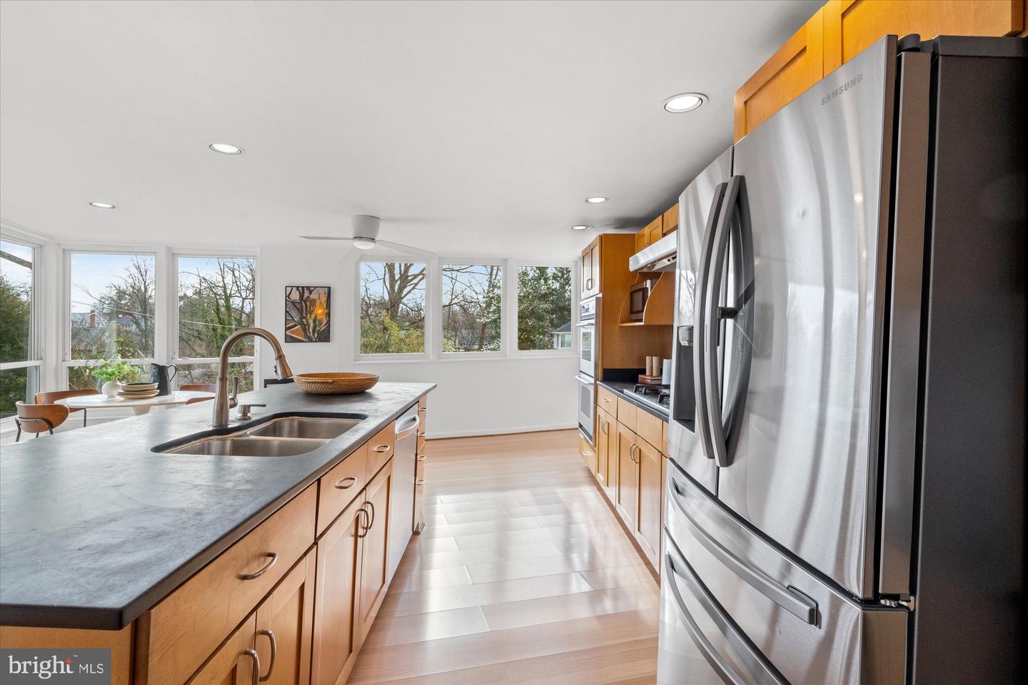 2917 ARGYLE DR, ALEXANDRIA, Virginia 22305, 4 Bedrooms Bedrooms, ,3 BathroomsBathrooms,Residential,For sale,2917 ARGYLE DR,VAAX2053382 MLS # VAAX2053382