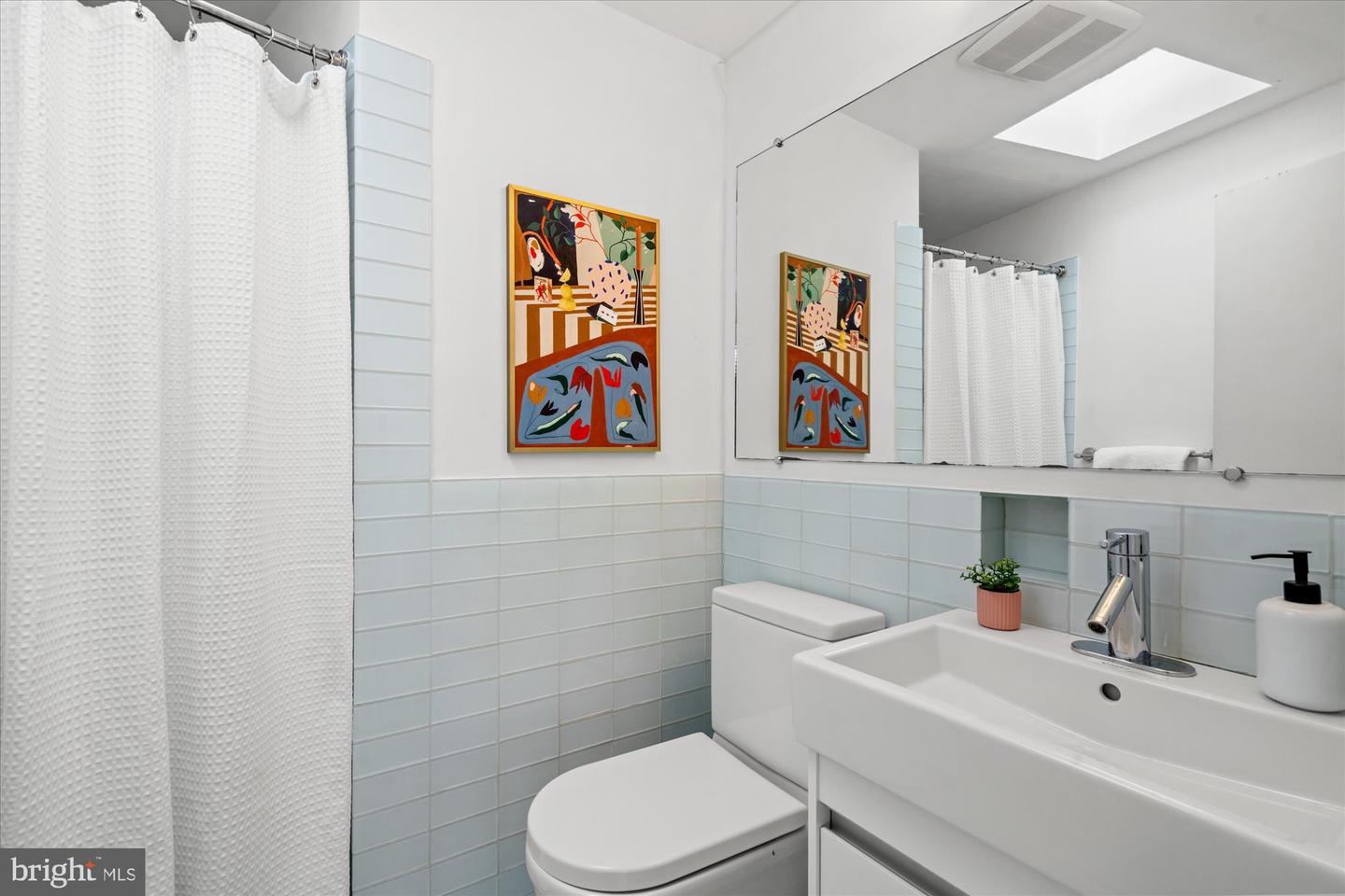 2917 ARGYLE DR, ALEXANDRIA, Virginia 22305, 4 Bedrooms Bedrooms, ,3 BathroomsBathrooms,Residential,For sale,2917 ARGYLE DR,VAAX2053382 MLS # VAAX2053382