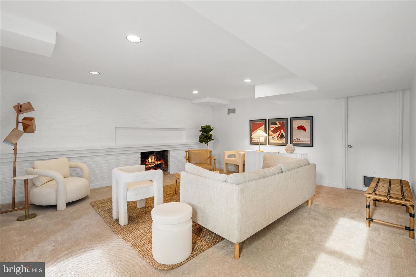 2917 ARGYLE DR, ALEXANDRIA, Virginia 22305, 4 Bedrooms Bedrooms, ,3 BathroomsBathrooms,Residential,For sale,2917 ARGYLE DR,VAAX2053382 MLS # VAAX2053382