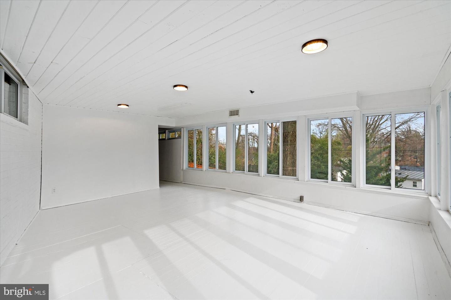 2917 ARGYLE DR, ALEXANDRIA, Virginia 22305, 4 Bedrooms Bedrooms, ,3 BathroomsBathrooms,Residential,For sale,2917 ARGYLE DR,VAAX2053382 MLS # VAAX2053382