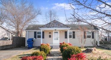 1307 MONROE AVE, FRONT ROYAL, Virginia 22630, 3 Bedrooms Bedrooms, ,2 BathroomsBathrooms,Residential,For sale,1307 MONROE AVE,VAWR2013194 MLS # VAWR2013194