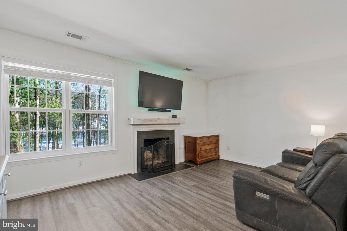 6064 OLD LANDING WAY, BURKE, Virginia 22015, 3 Bedrooms Bedrooms, 9 Rooms Rooms,2 BathroomsBathrooms,Residential,For sale,6064 OLD LANDING WAY,VAFX2286910 MLS # VAFX2286910 6064 OLD LANDING WAY, BURKE, Virginia 22015, 3 Bedrooms Bedrooms, 9 Rooms Rooms,2 BathroomsBathrooms,Residential,For sale,6064 OLD LANDING WAY,VAFX2286910 MLS # VAFX2286910