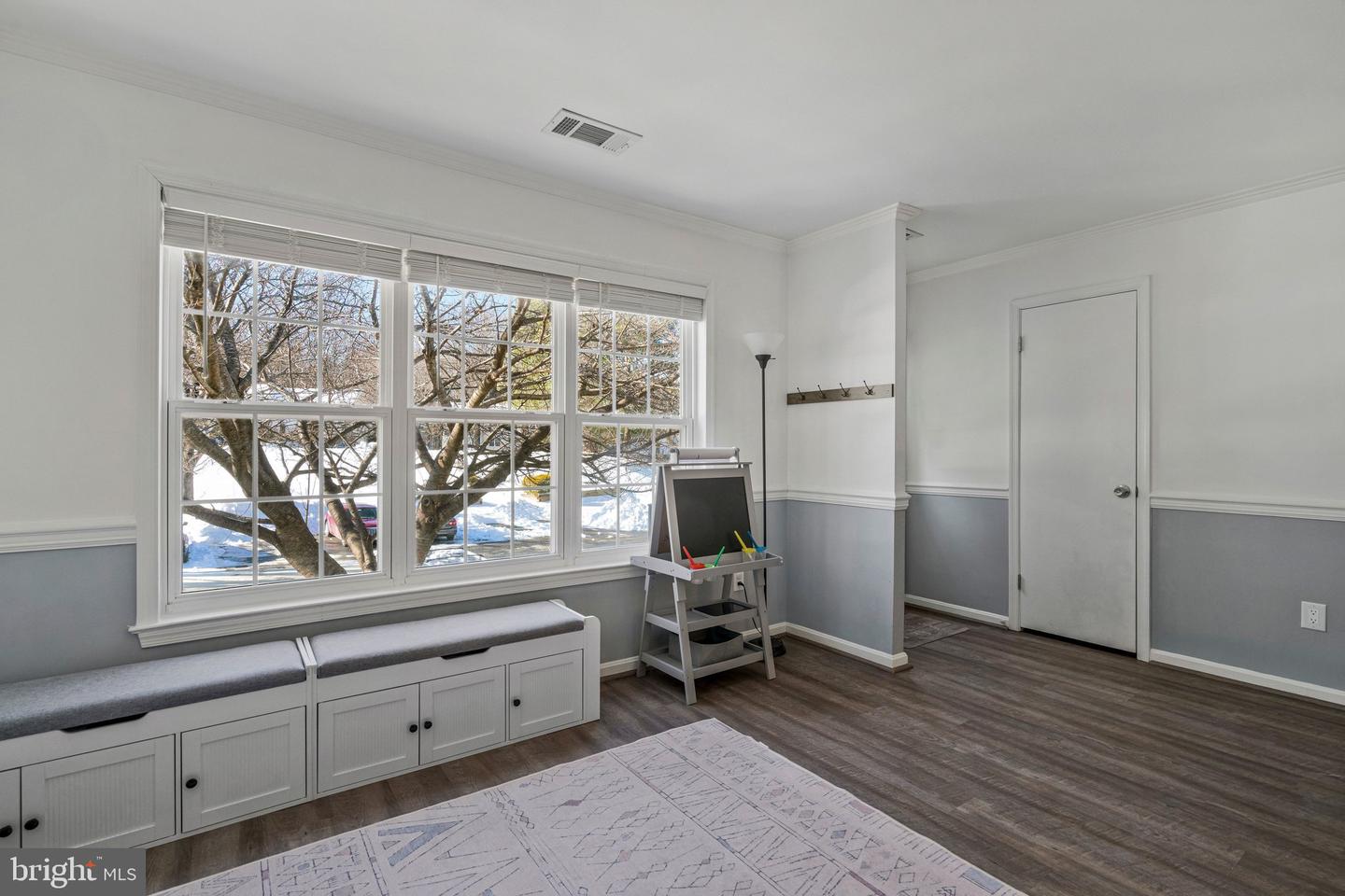 6064 OLD LANDING WAY, BURKE, Virginia 22015, 3 Bedrooms Bedrooms, 9 Rooms Rooms,2 BathroomsBathrooms,Residential,For sale,6064 OLD LANDING WAY,VAFX2286910 MLS # VAFX2286910 6064 OLD LANDING WAY, BURKE, Virginia 22015, 3 Bedrooms Bedrooms, 9 Rooms Rooms,2 BathroomsBathrooms,Residential,For sale,6064 OLD LANDING WAY,VAFX2286910 MLS # VAFX2286910