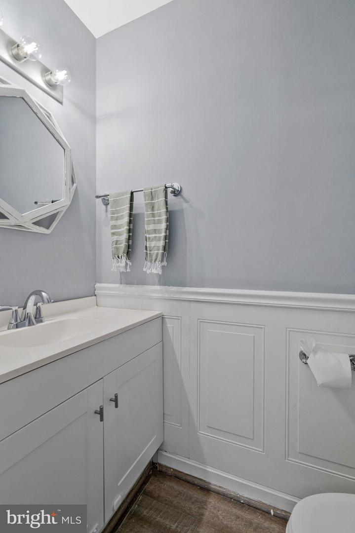 6064 OLD LANDING WAY, BURKE, Virginia 22015, 3 Bedrooms Bedrooms, 9 Rooms Rooms,2 BathroomsBathrooms,Residential,For sale,6064 OLD LANDING WAY,VAFX2286910 MLS # VAFX2286910 6064 OLD LANDING WAY, BURKE, Virginia 22015, 3 Bedrooms Bedrooms, 9 Rooms Rooms,2 BathroomsBathrooms,Residential,For sale,6064 OLD LANDING WAY,VAFX2286910 MLS # VAFX2286910