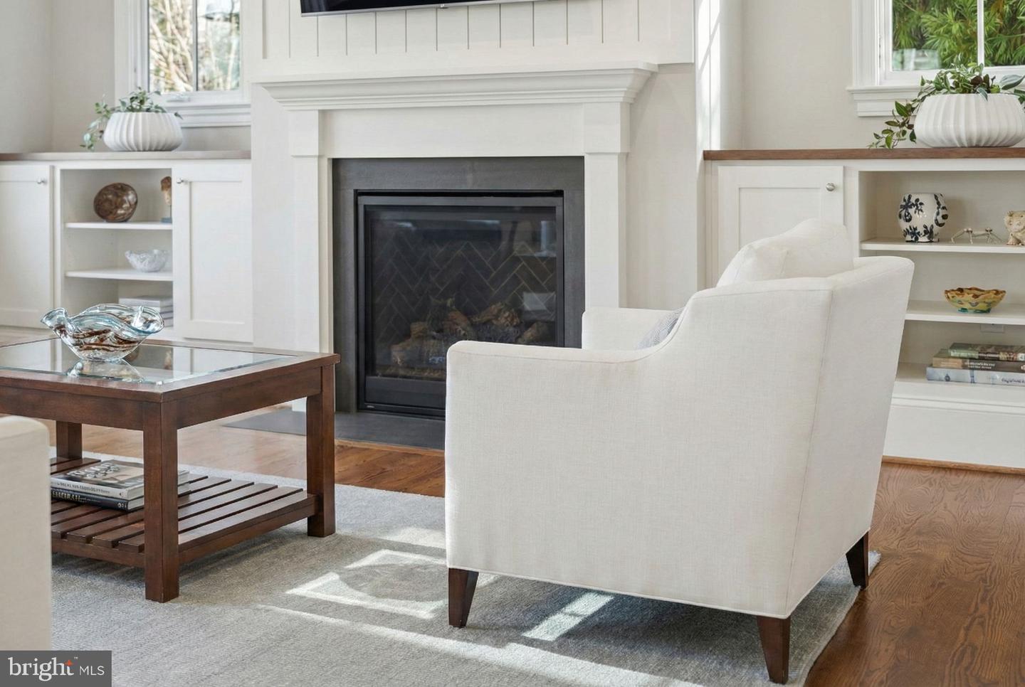 1723 N BARTON ST, ARLINGTON, Virginia 22201, 6 Bedrooms Bedrooms, ,5 BathroomsBathrooms,Residential,For sale,1723 N BARTON ST,VAAR2067994 MLS # VAAR2067994