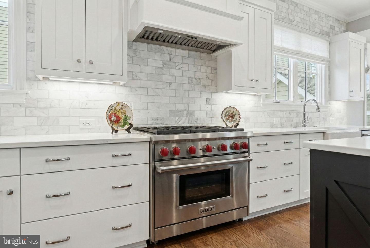 1723 N BARTON ST, ARLINGTON, Virginia 22201, 6 Bedrooms Bedrooms, ,5 BathroomsBathrooms,Residential,For sale,1723 N BARTON ST,VAAR2067994 MLS # VAAR2067994