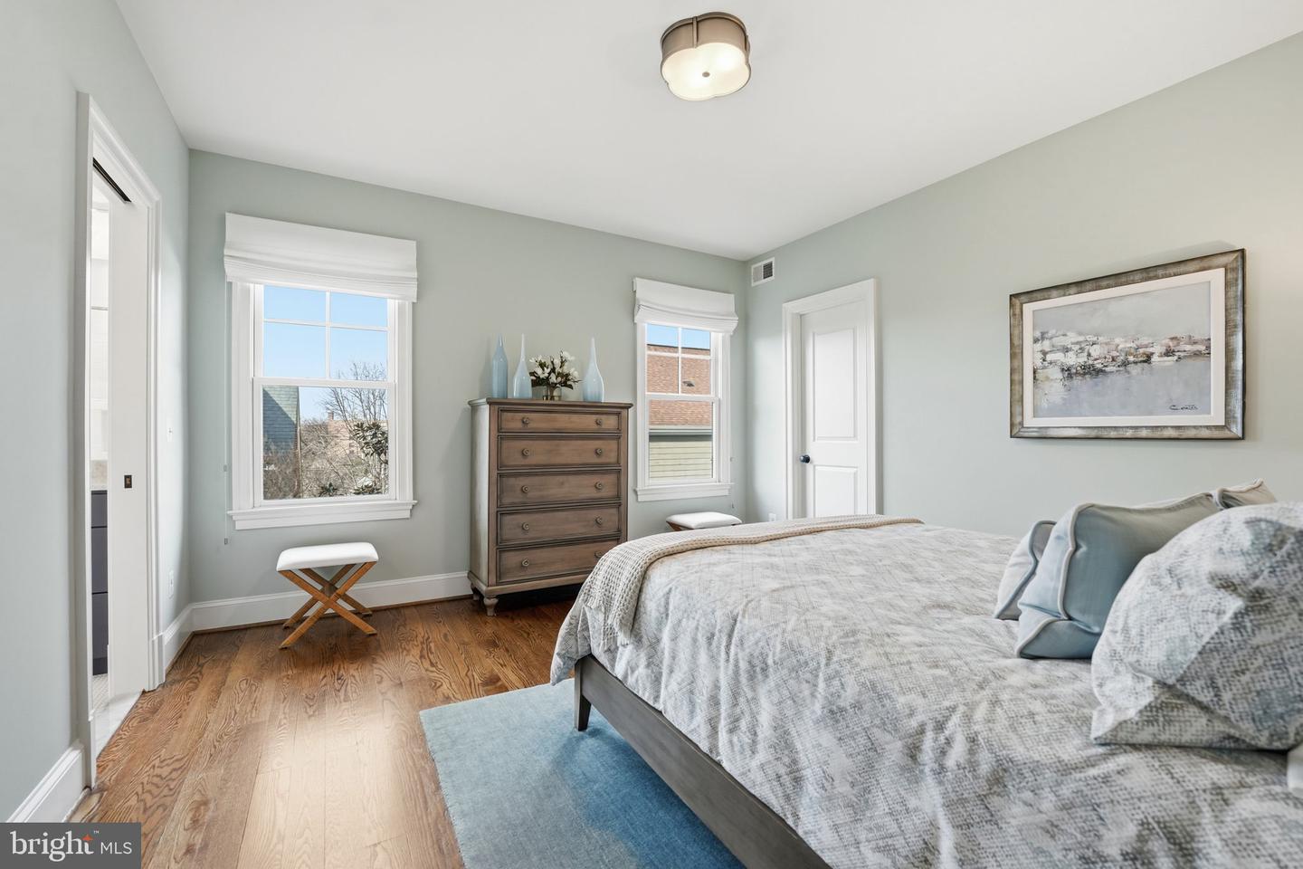 1723 N BARTON ST, ARLINGTON, Virginia 22201, 6 Bedrooms Bedrooms, ,5 BathroomsBathrooms,Residential,For sale,1723 N BARTON ST,VAAR2067994 MLS # VAAR2067994