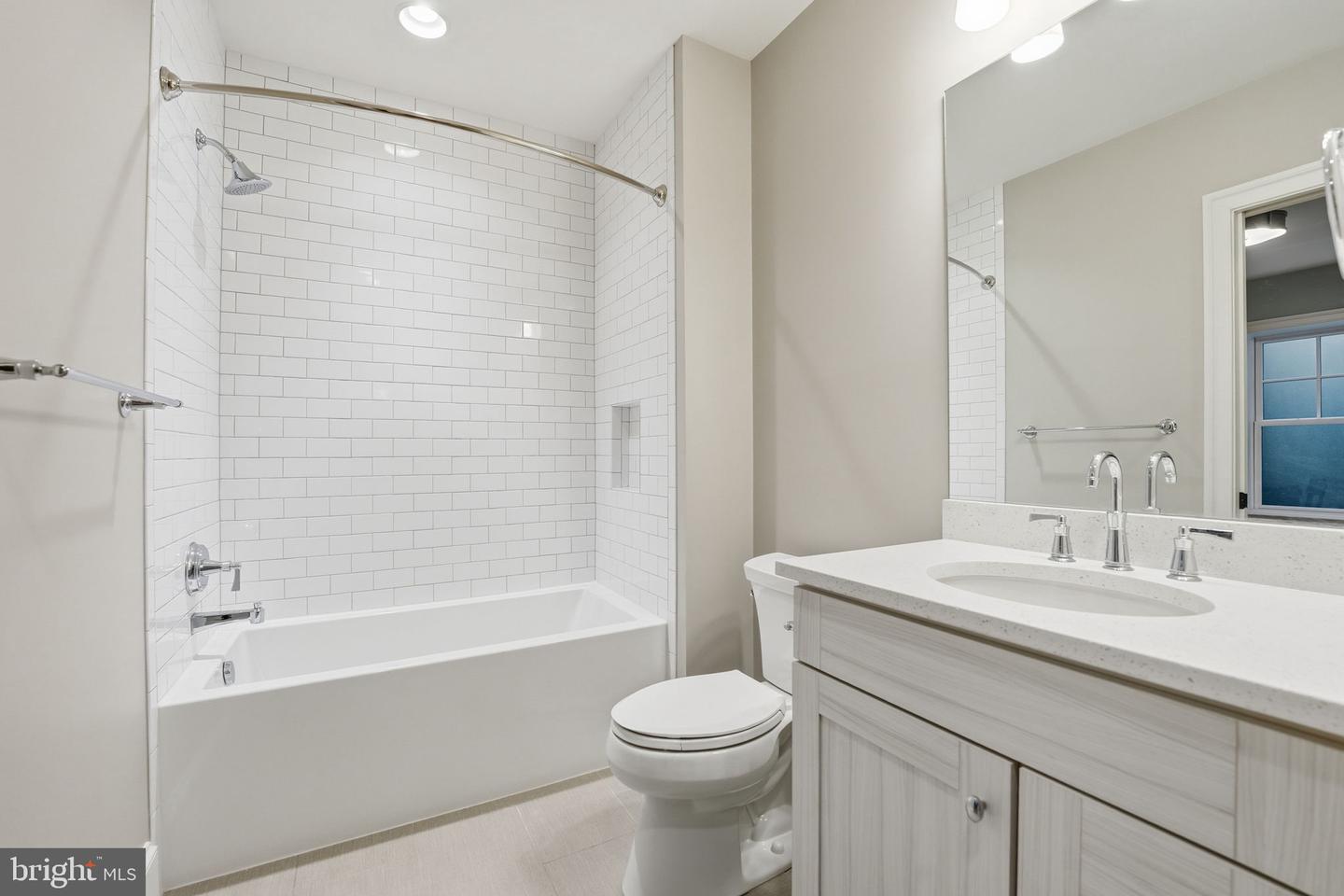 1723 N BARTON ST, ARLINGTON, Virginia 22201, 6 Bedrooms Bedrooms, ,5 BathroomsBathrooms,Residential,For sale,1723 N BARTON ST,VAAR2067994 MLS # VAAR2067994