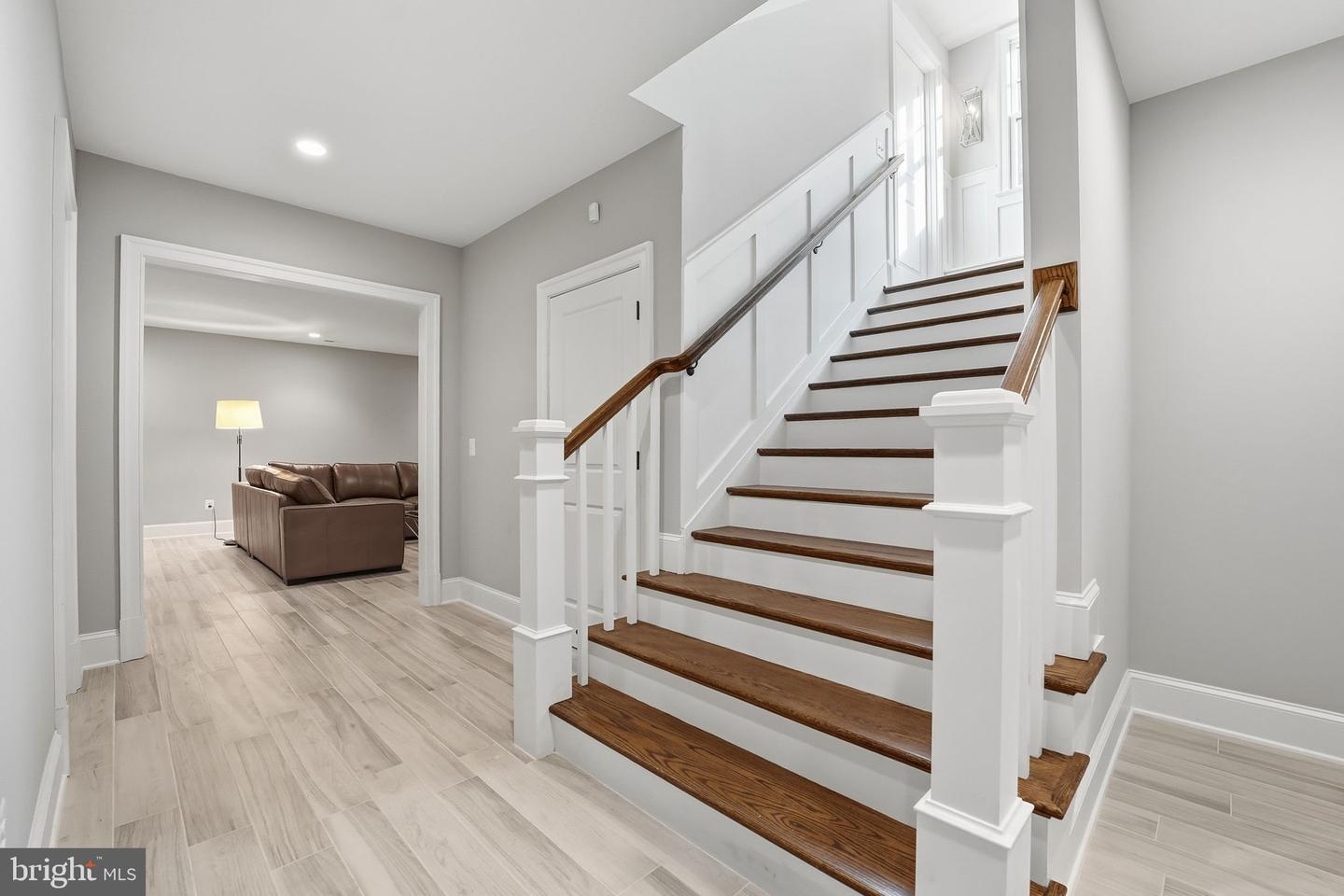 1723 N BARTON ST, ARLINGTON, Virginia 22201, 6 Bedrooms Bedrooms, ,5 BathroomsBathrooms,Residential,For sale,1723 N BARTON ST,VAAR2067994 MLS # VAAR2067994