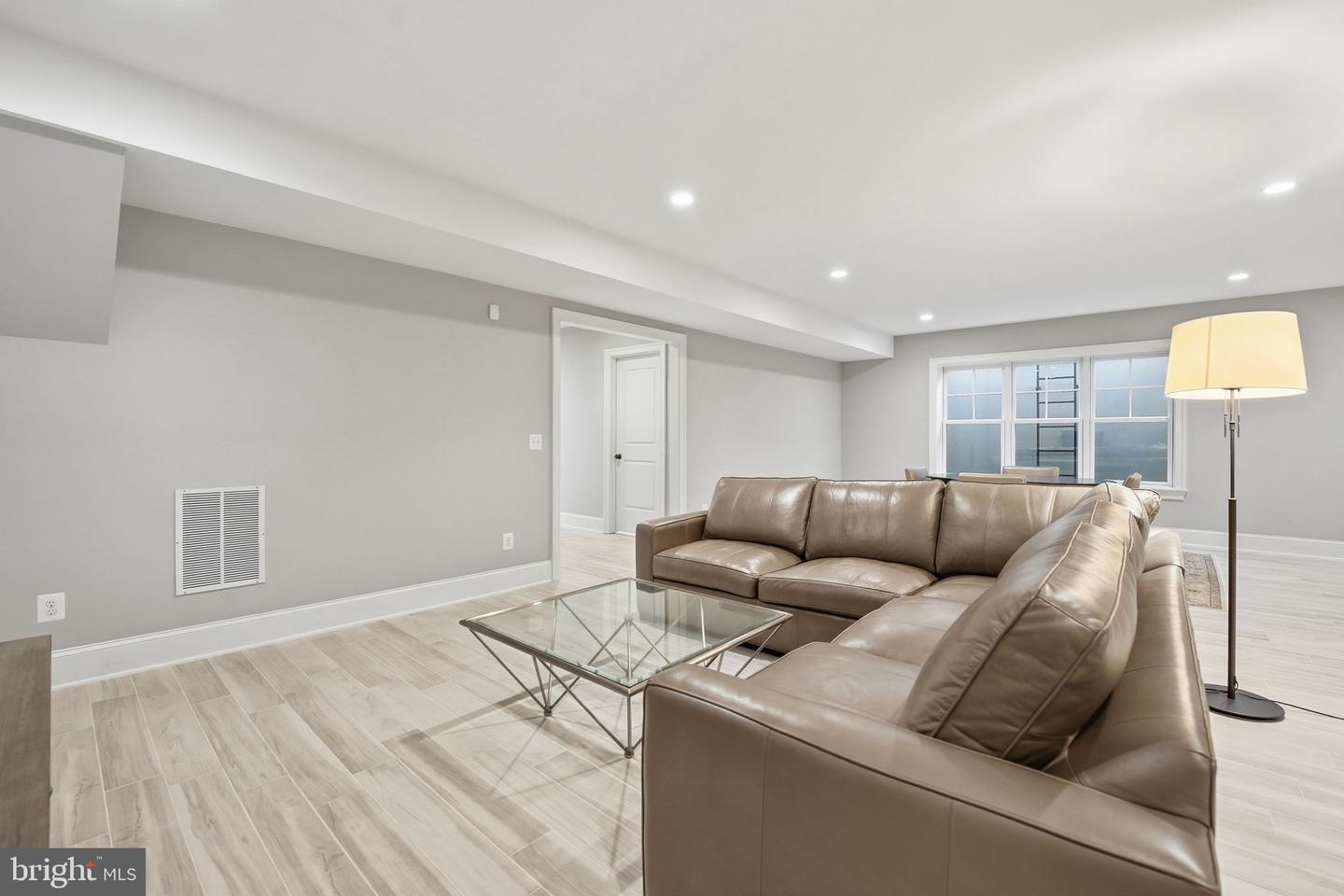 1723 N BARTON ST, ARLINGTON, Virginia 22201, 6 Bedrooms Bedrooms, ,5 BathroomsBathrooms,Residential,For sale,1723 N BARTON ST,VAAR2067994 MLS # VAAR2067994