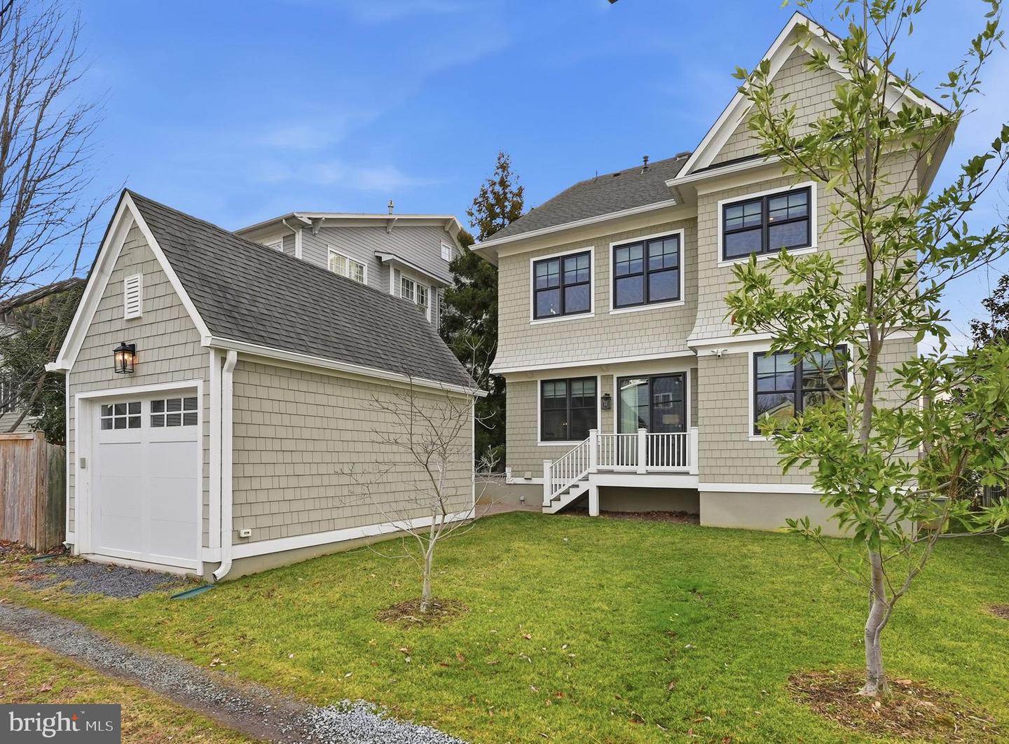 1723 N BARTON ST, ARLINGTON, Virginia 22201, 6 Bedrooms Bedrooms, ,5 BathroomsBathrooms,Residential,For sale,1723 N BARTON ST,VAAR2067994 MLS # VAAR2067994