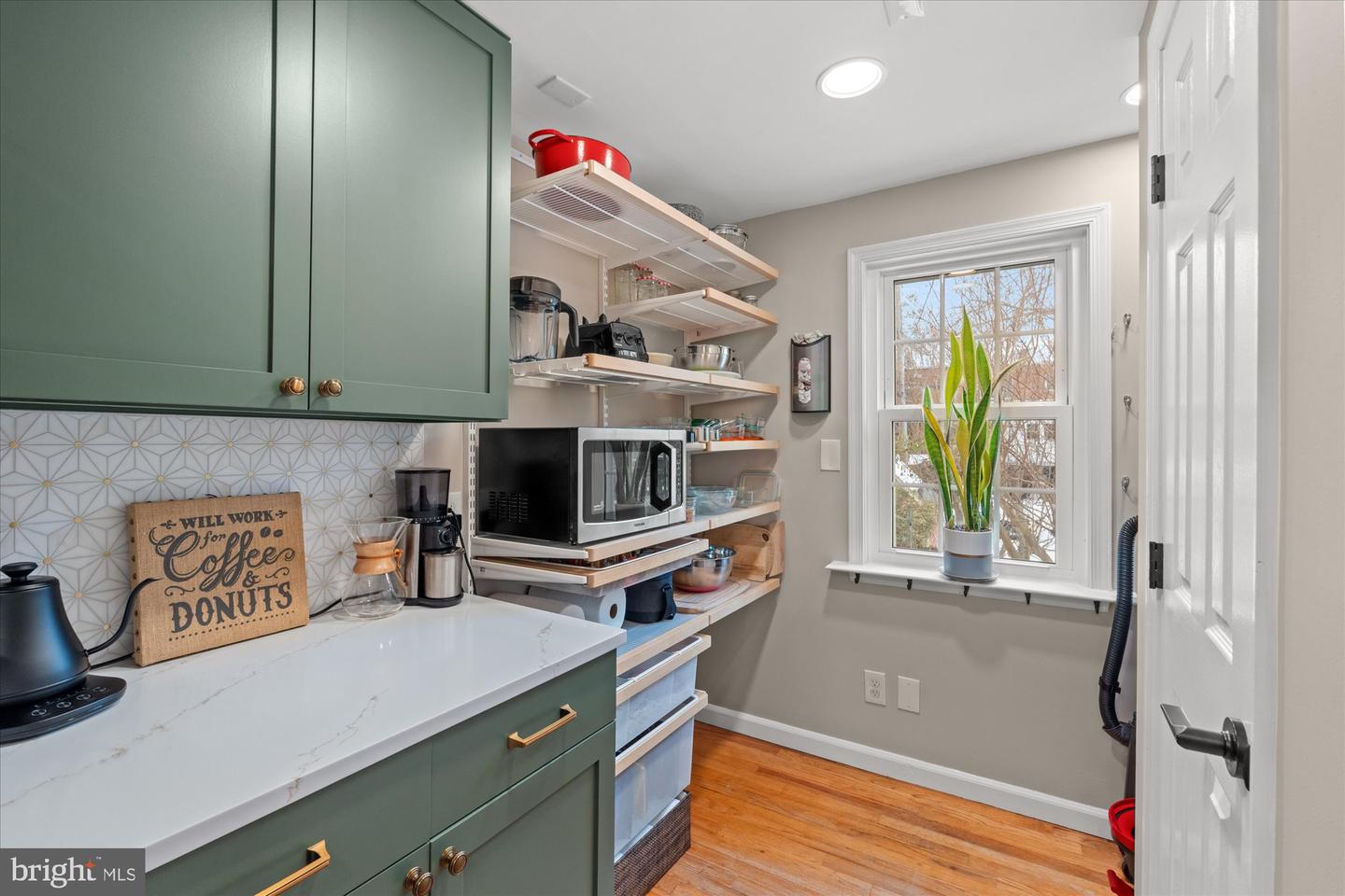 7 E MAPLE ST, ALEXANDRIA, Virginia 22301, 2 Bedrooms Bedrooms, ,2 BathroomsBathrooms,Residential,For sale,7 E MAPLE ST,VAAX2053426 MLS # VAAX2053426 7 E MAPLE ST, ALEXANDRIA, Virginia 22301, 2 Bedrooms Bedrooms, ,2 BathroomsBathrooms,Residential,For sale,7 E MAPLE ST,VAAX2053426 MLS # VAAX2053426